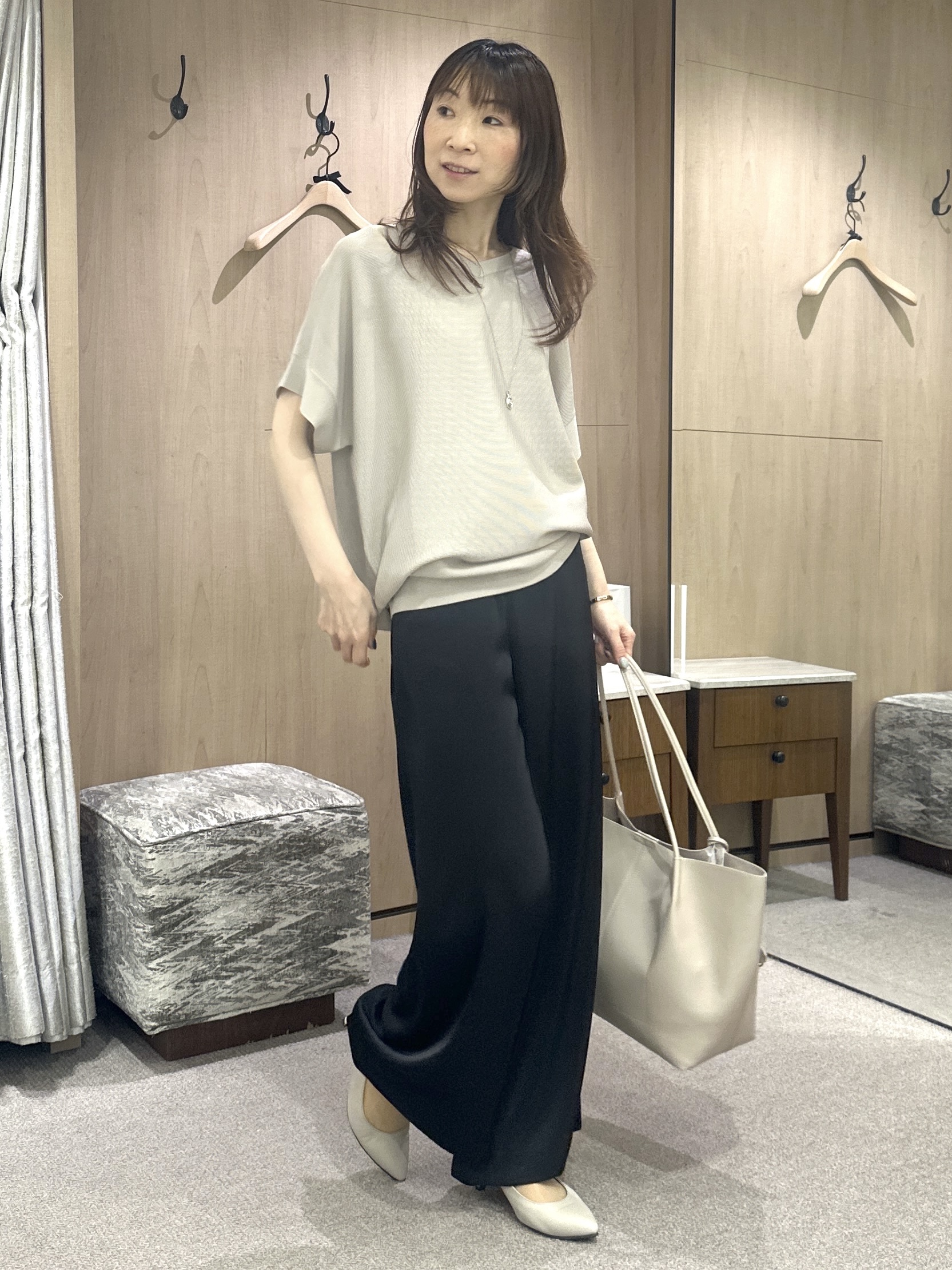 Miwaさんの「UNTITLED｜【11色展開/体型カバー】前後2WAYフレンチスリーブニット」を使ったコーディネート