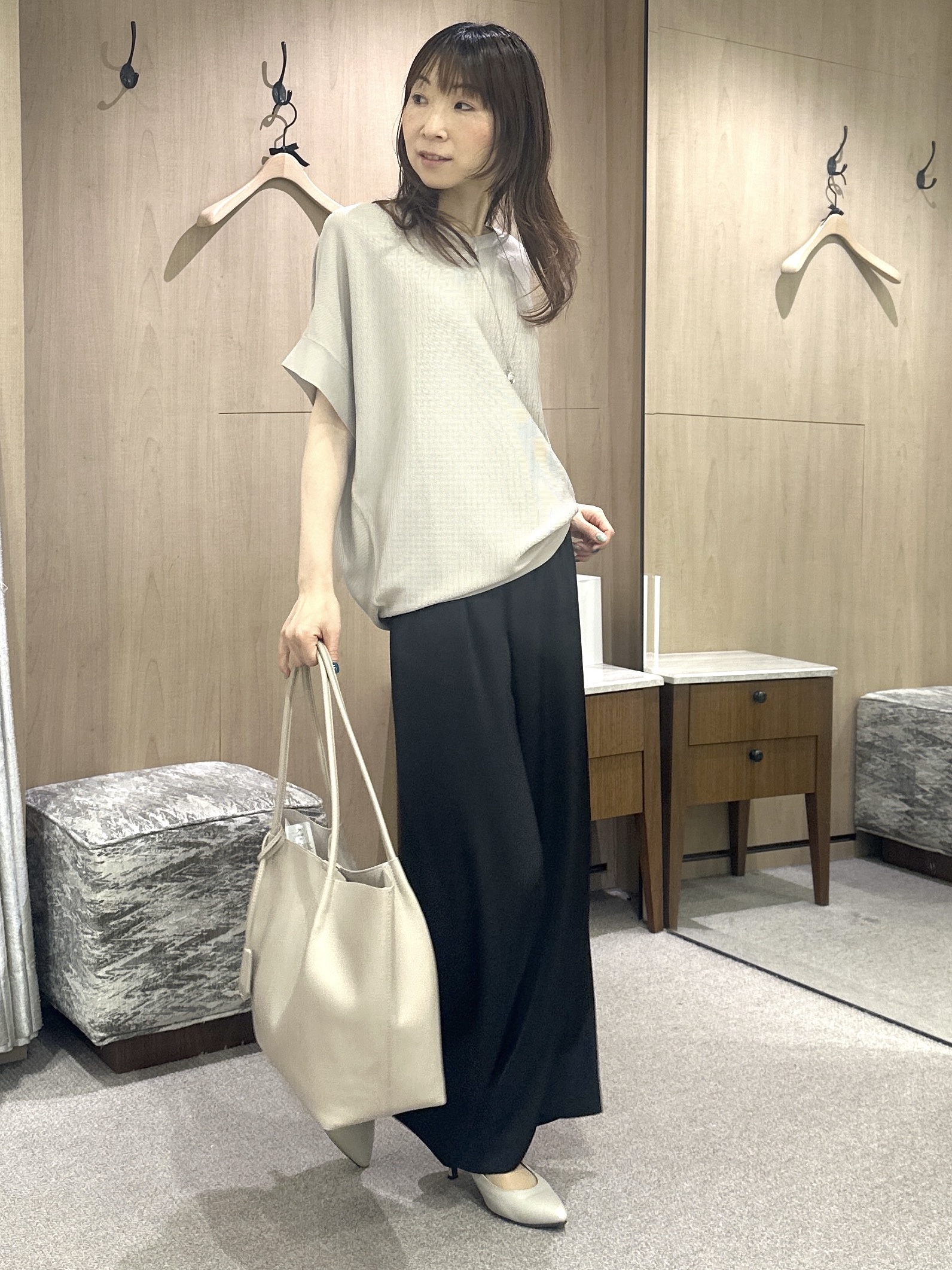 Miwaさんの「UNTITLED｜【11色展開/体型カバー】前後2WAYフレンチスリーブニット」を使ったコーディネート