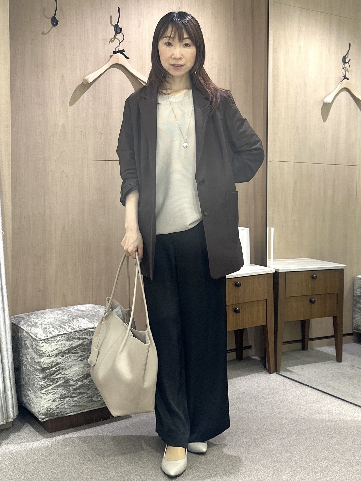 Miwaさんの「UNTITLED｜【11色展開/体型カバー】前後2WAYフレンチスリーブニット」を使ったコーディネート