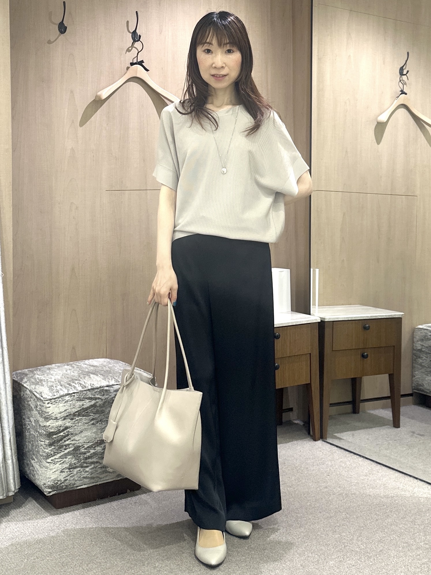 Miwaさんの「UNTITLED｜【11色展開/体型カバー】前後2WAYフレンチスリーブニット」を使ったコーディネート