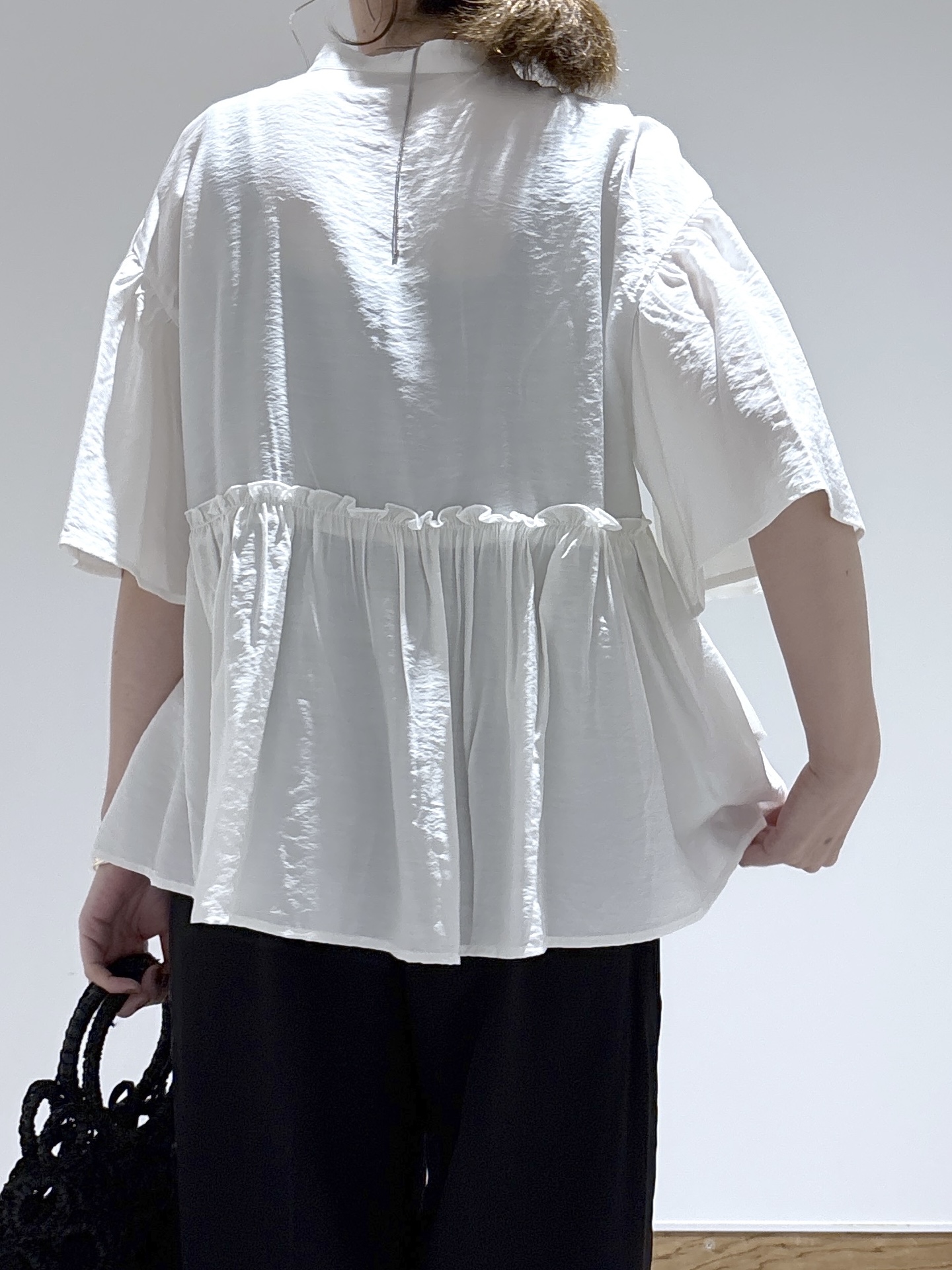 はなさんの「OPAQUE.CLIP｜アシンメトリーペプラムブラウス【洗濯機OK】」を使ったコーディネート