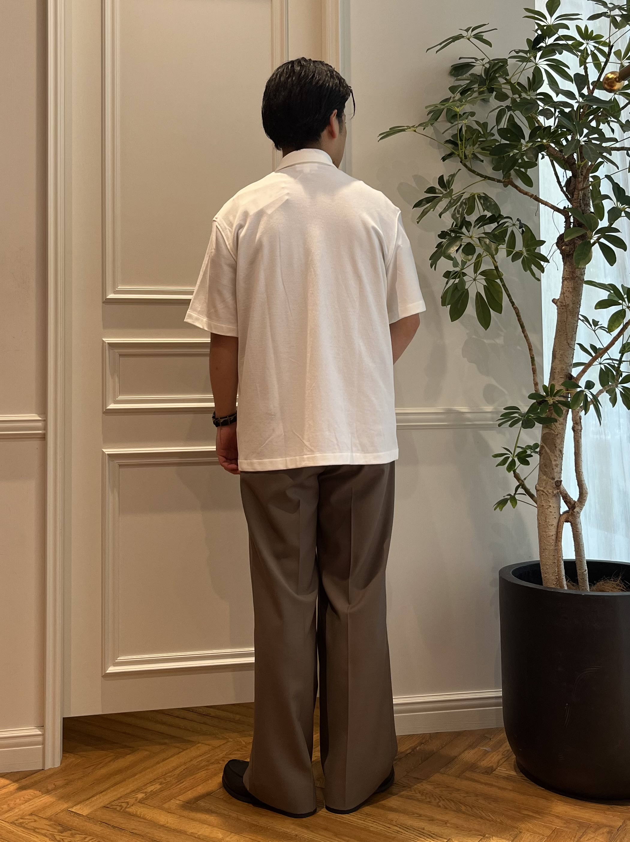 Tokuさんの「DRESSTERIOR｜【ウォッシャブル】サイドゴア ワンタックワイドパンツ」を使ったコーディネート