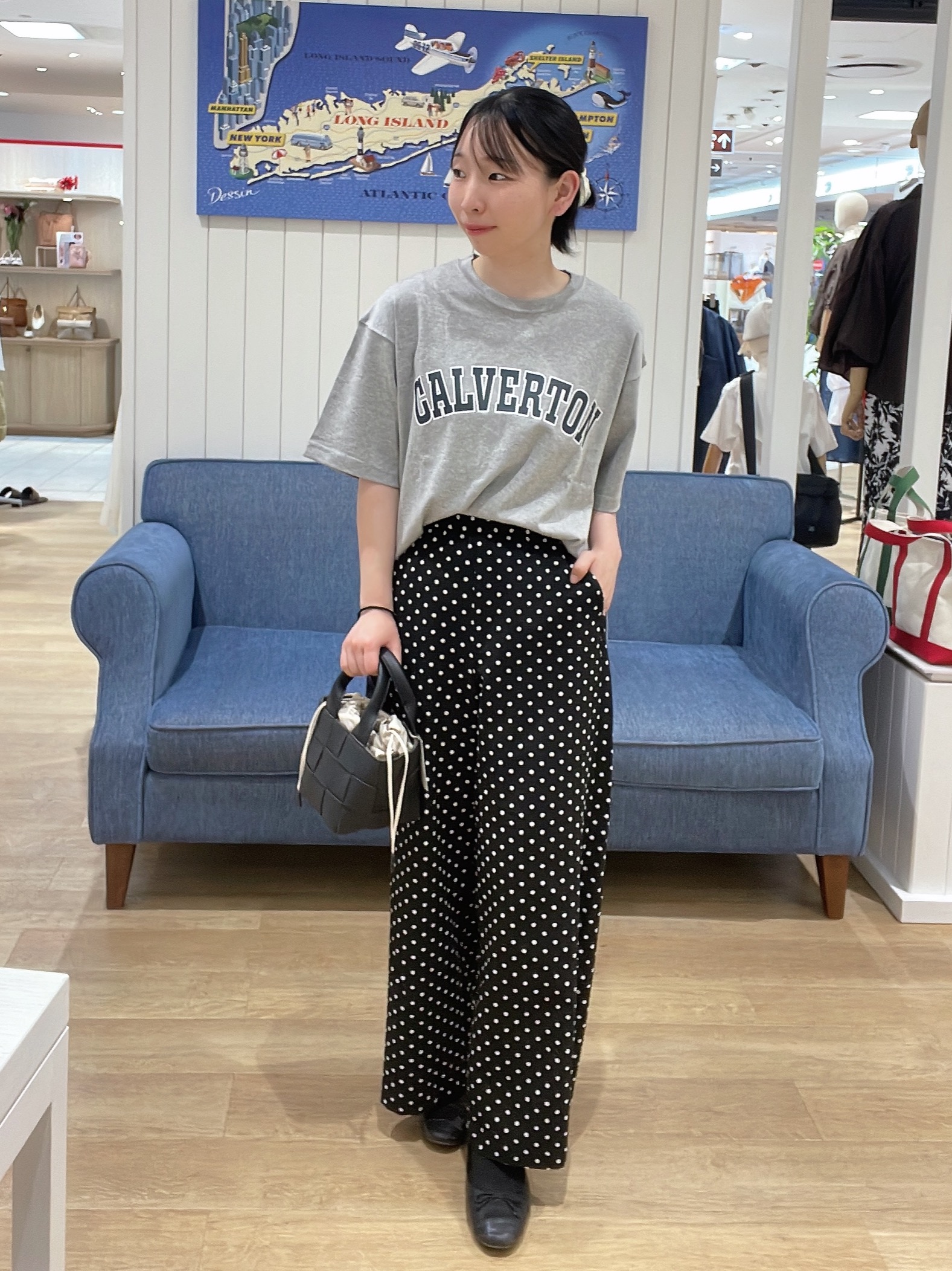 AYAさんの「Dessin｜【撥水加工】ロゴプリントTシャツ」を使ったコーディネート