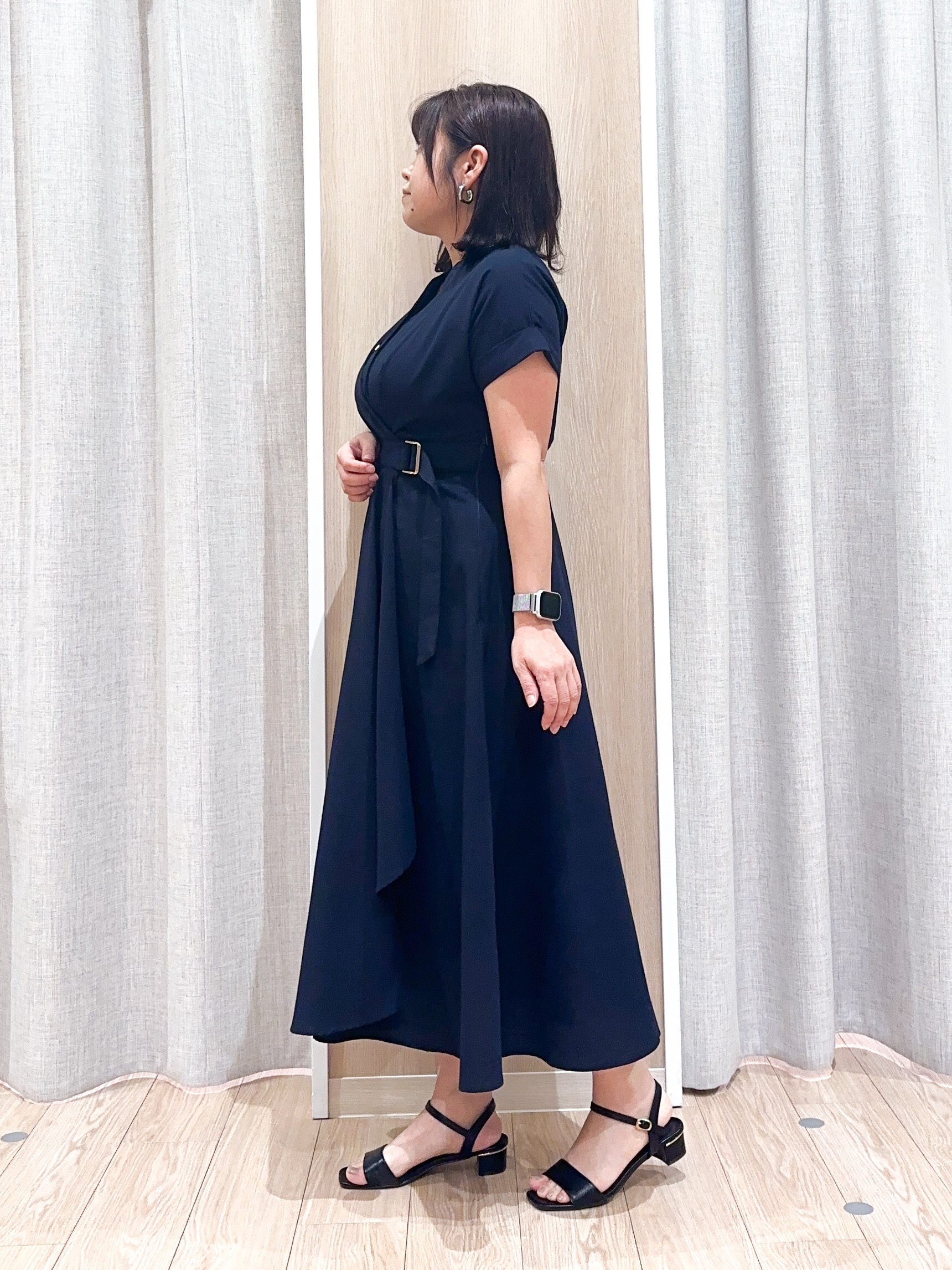 naoさんの「grove｜【洗える】さらっと軽やか、カシュクール風サッカーワンピース」を使ったコーディネート