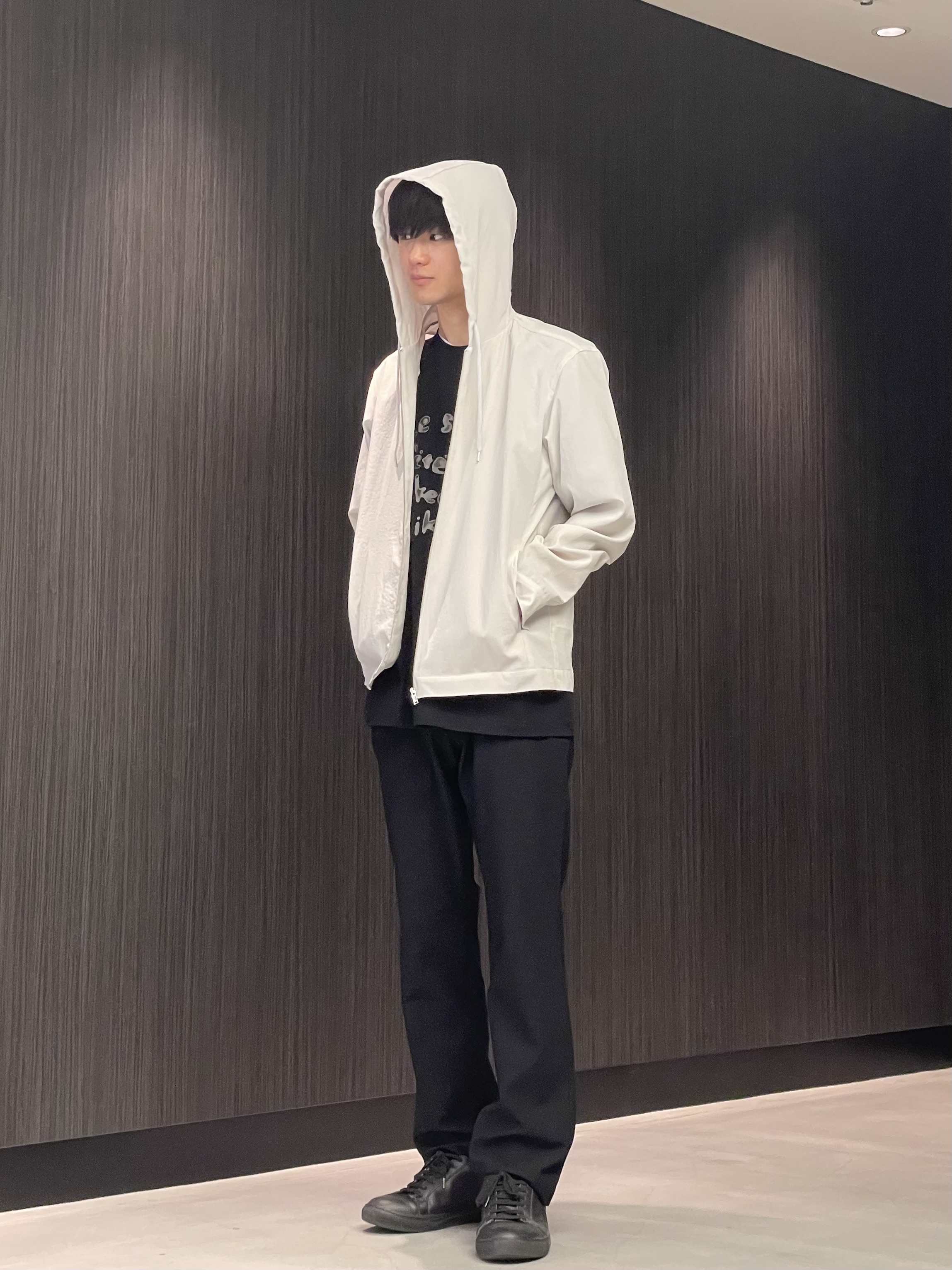 Okdさんの「TAKEO KIKUCHI｜【撥水・洗える・シワになりにくい】 リランチェ（R） フードブルゾン」を使ったコーディネート