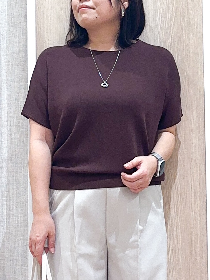 naoさんの「grove｜【シリーズ累計36万枚！名品ニット】やわらかドライタッチ ドルマンニット」を使ったコーディネート