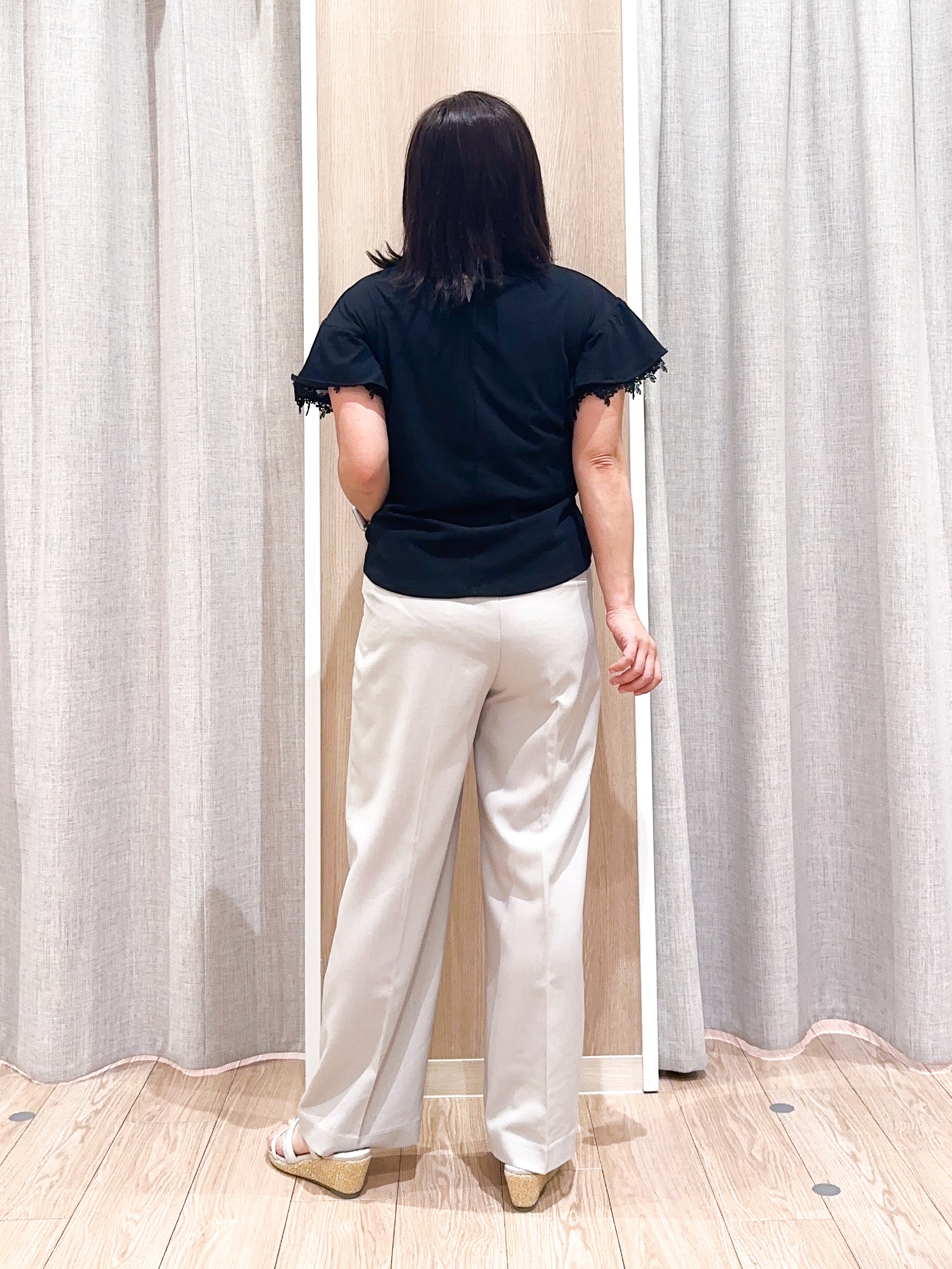 naoさんの「grove｜【二の腕カバー、UV】涼しく華やかに、レースレイヤードスリーブTシャツ」を使ったコーディネート
