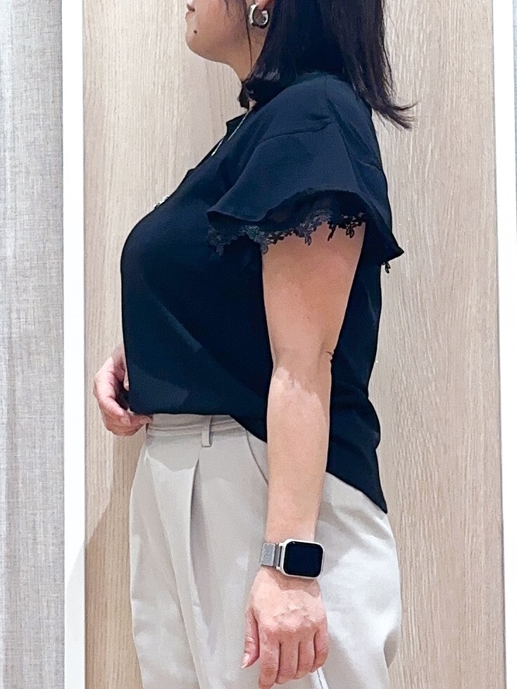 naoさんの「grove｜【二の腕カバー、UV】涼しく華やかに、レースレイヤードスリーブTシャツ」を使ったコーディネート