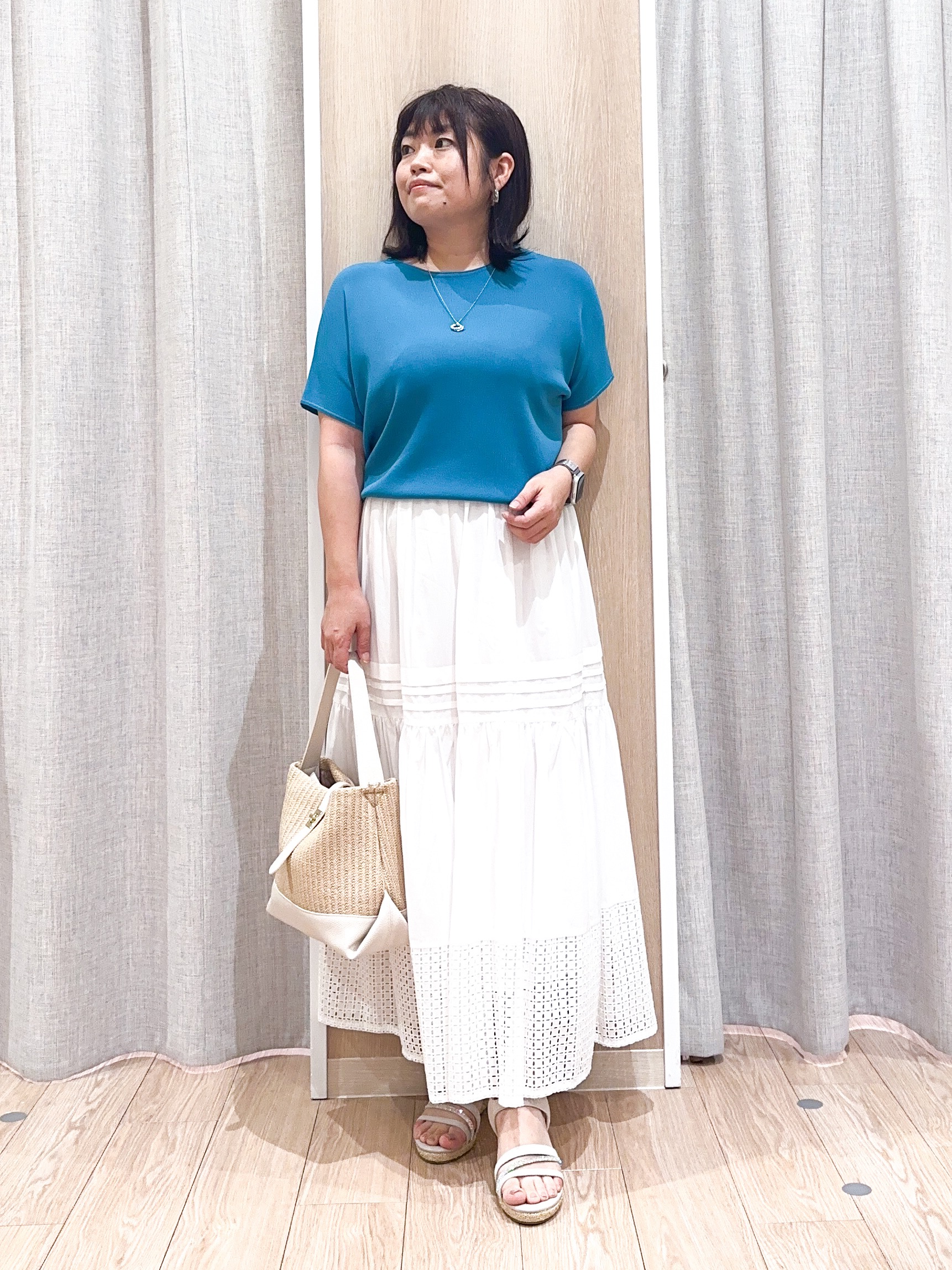 naoさんの「grove｜【シリーズ累計36万枚！名品ニット】やわらかドライタッチ ドルマンニット」を使ったコーディネート