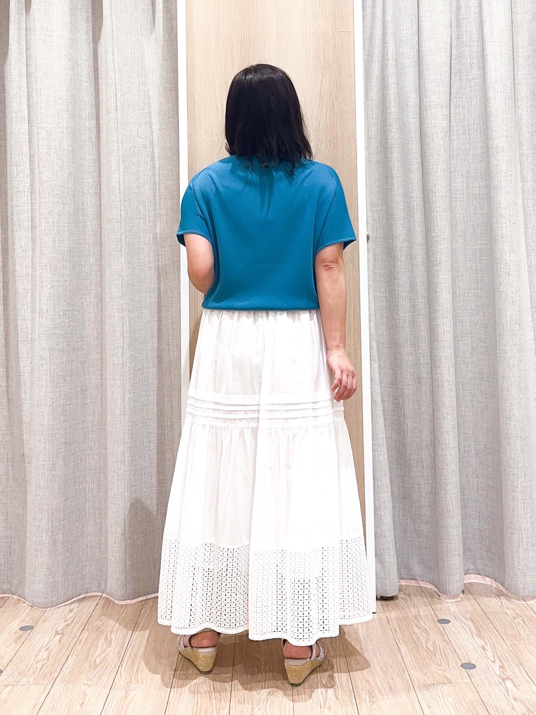 naoさんの「grove｜【シリーズ累計36万枚！名品ニット】やわらかドライタッチ ドルマンニット」を使ったコーディネート