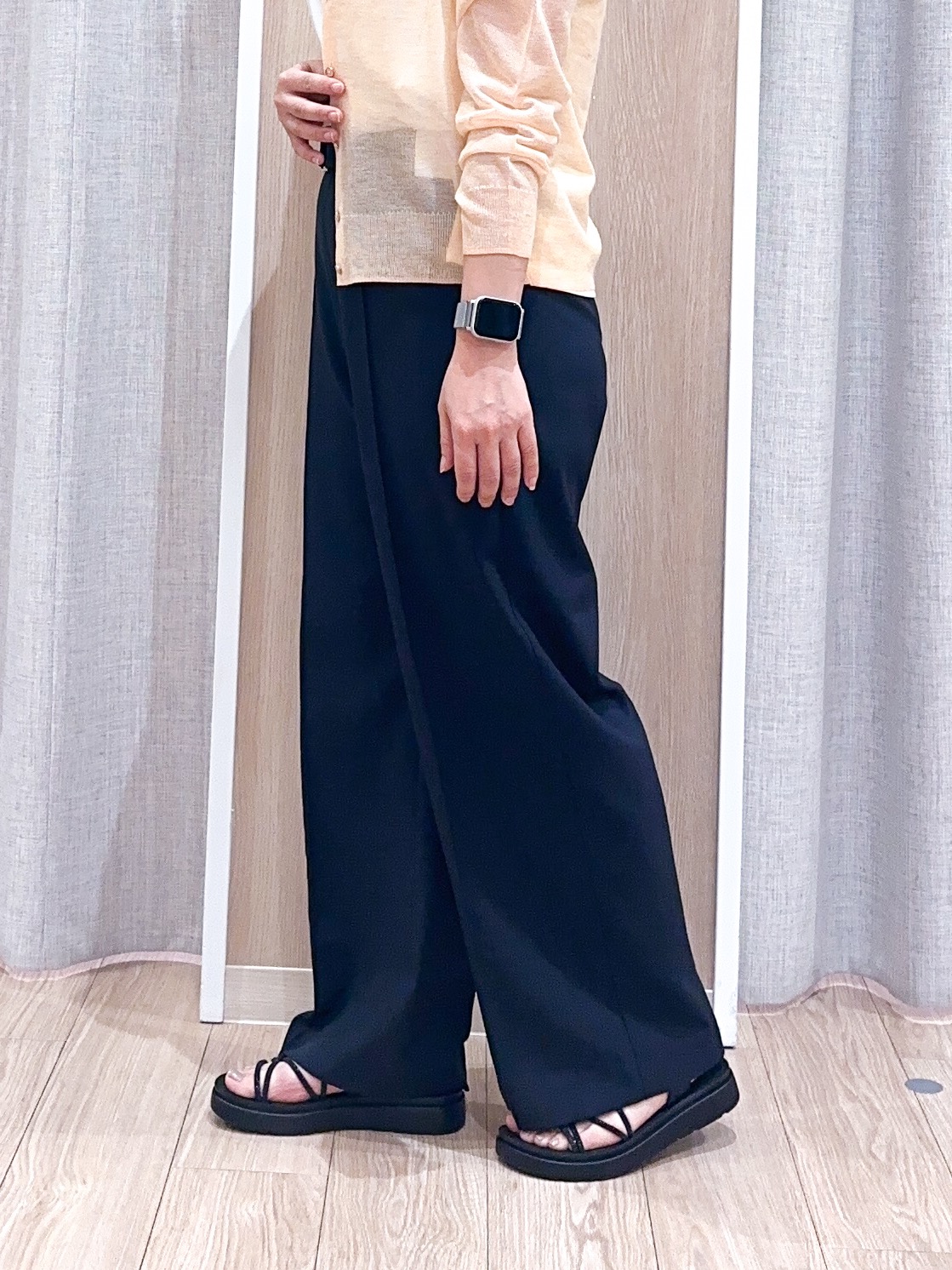 naoさんの「grove｜高評価！【洗える/名品】大人の透け感、シアーカーディガン」を使ったコーディネート