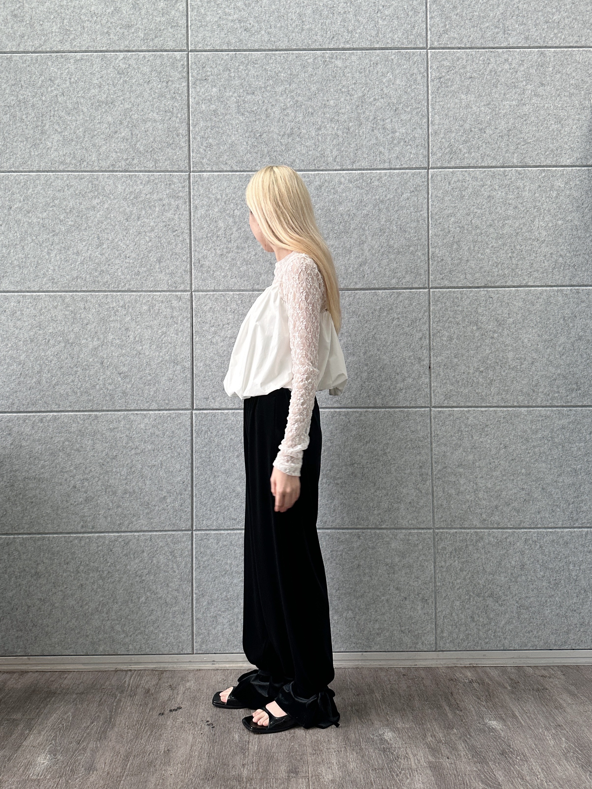 Buyer sakkoさんの「CODE A｜【ReRe】stretch lace tops」を使ったコーディネート