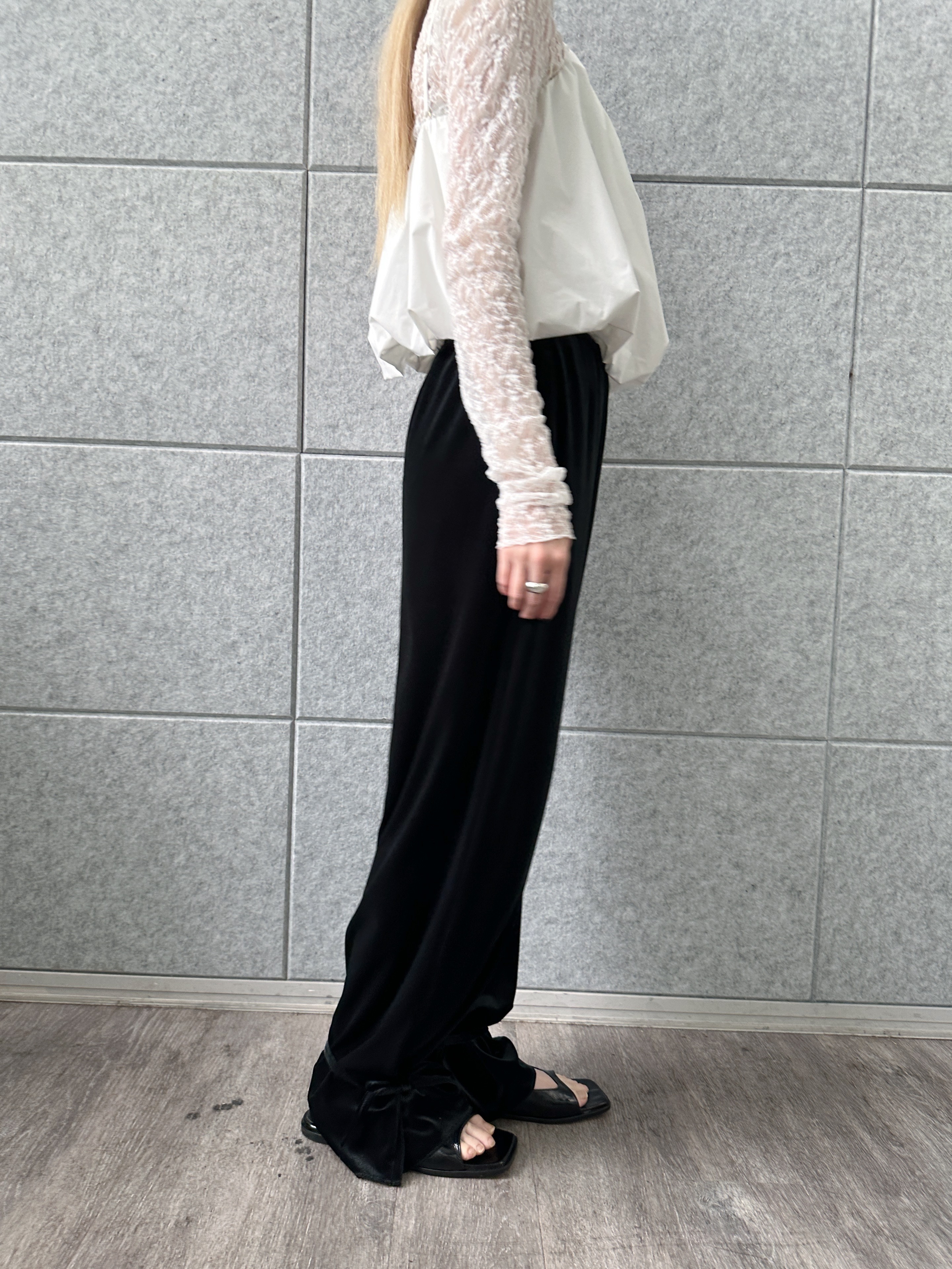Buyer sakkoさんの「CODE A｜【ReRe】stretch lace tops」を使ったコーディネート