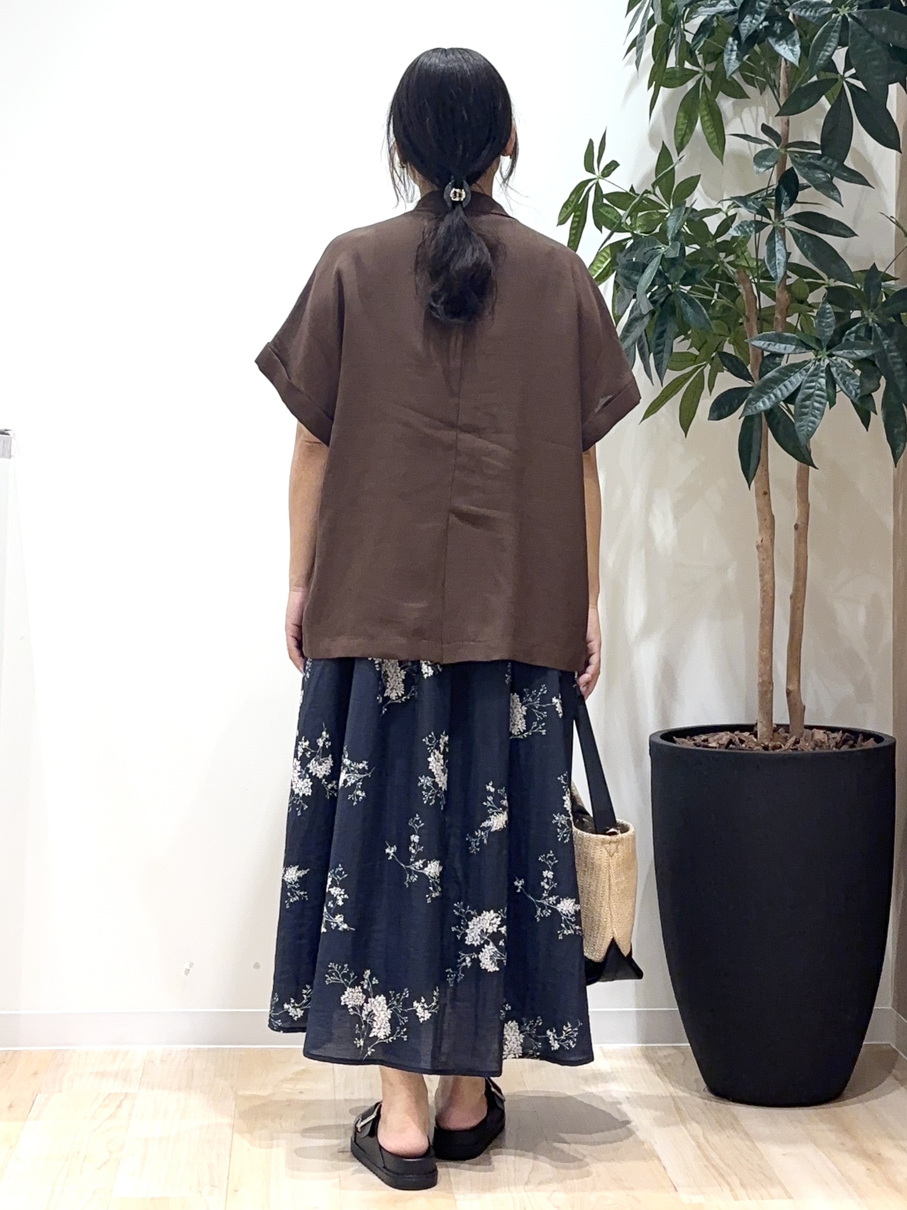 miraiさんの「grove｜【洗濯機OK/SETUP可】シワになりにくいハーフスリーブジャケット」を使ったコーディネート