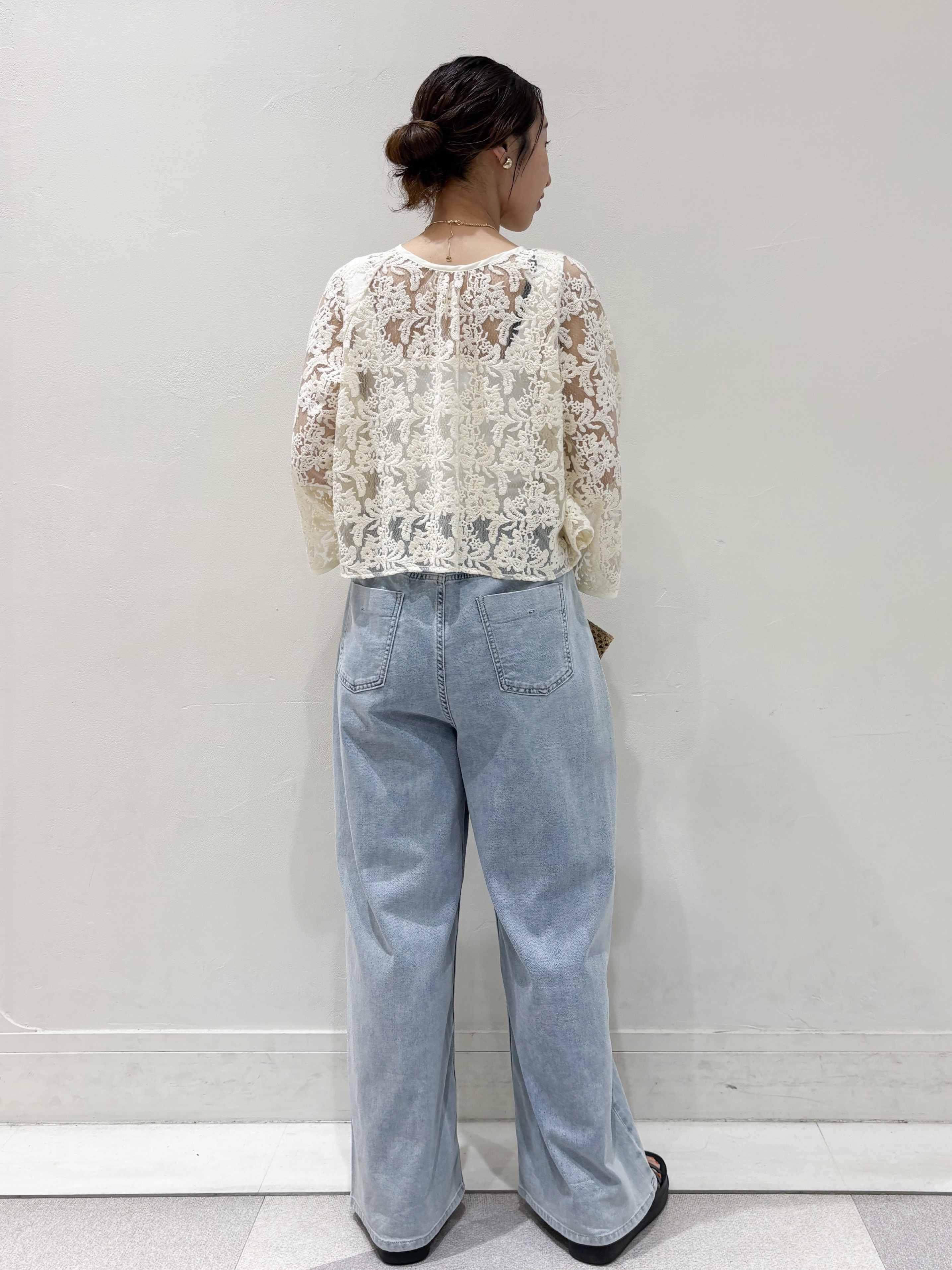 ちえさんの「OPAQUE.CLIP｜刺繍レースショートブラウス【洗える】」を使ったコーディネート