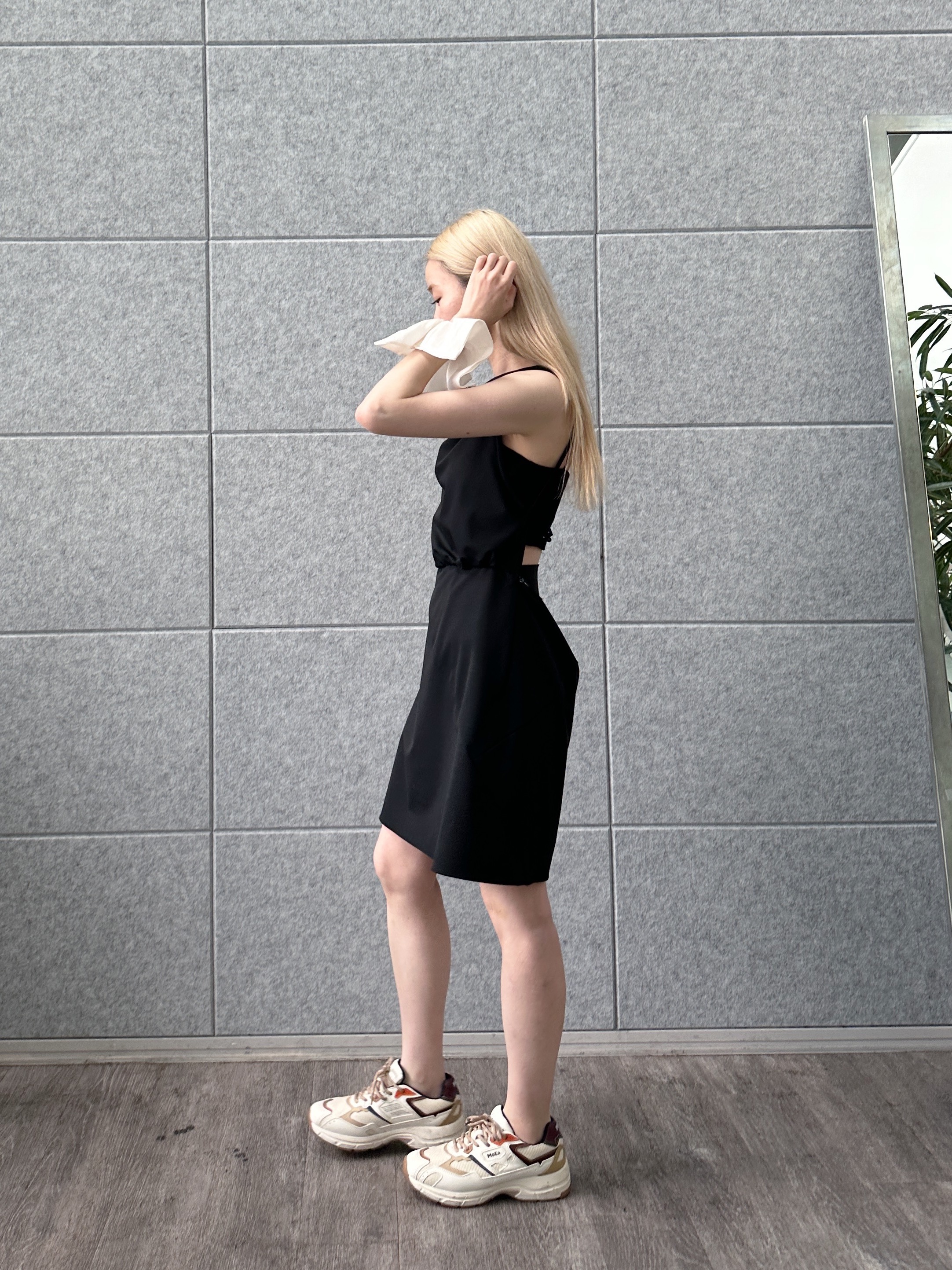 Buyer sakkoさんの「CODE A｜apron dress」を使ったコーディネート