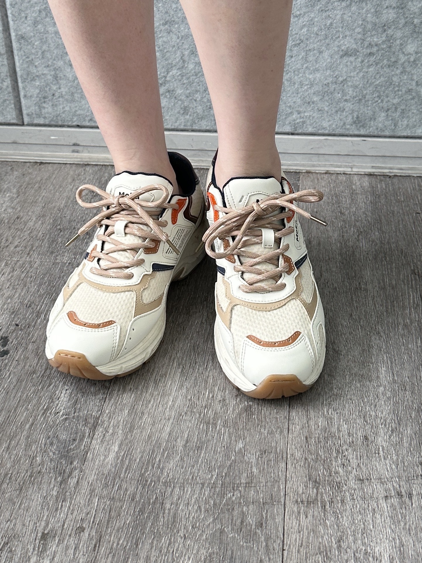 Buyer sakkoさんの「CODE A｜apron dress」を使ったコーディネート