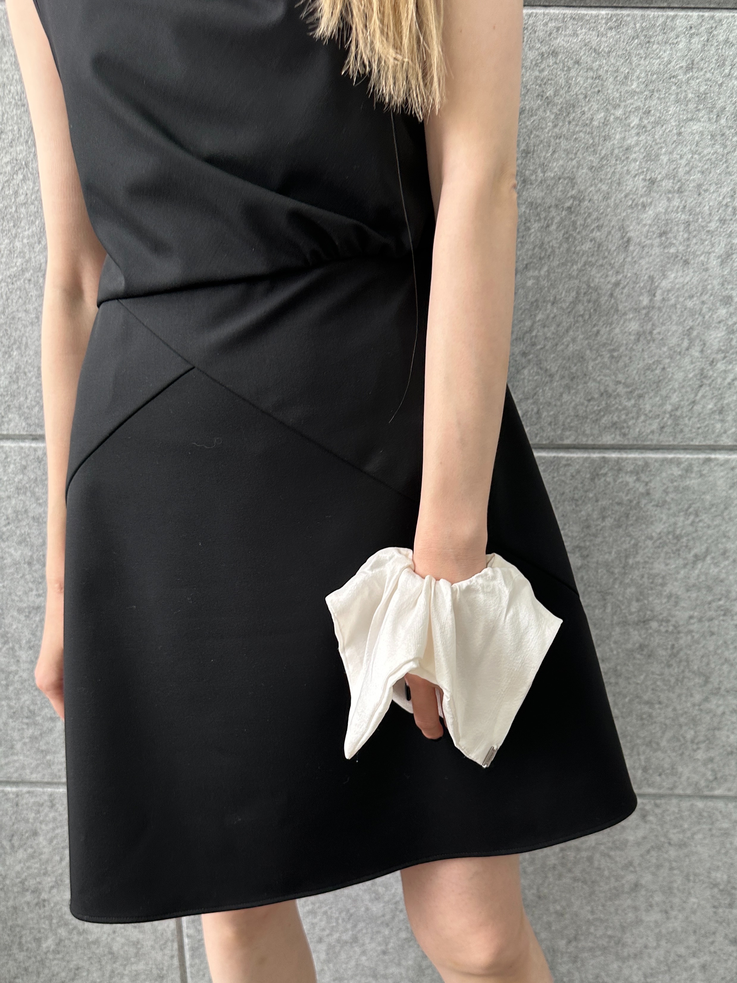 Buyer sakkoさんの「CODE A｜apron dress」を使ったコーディネート