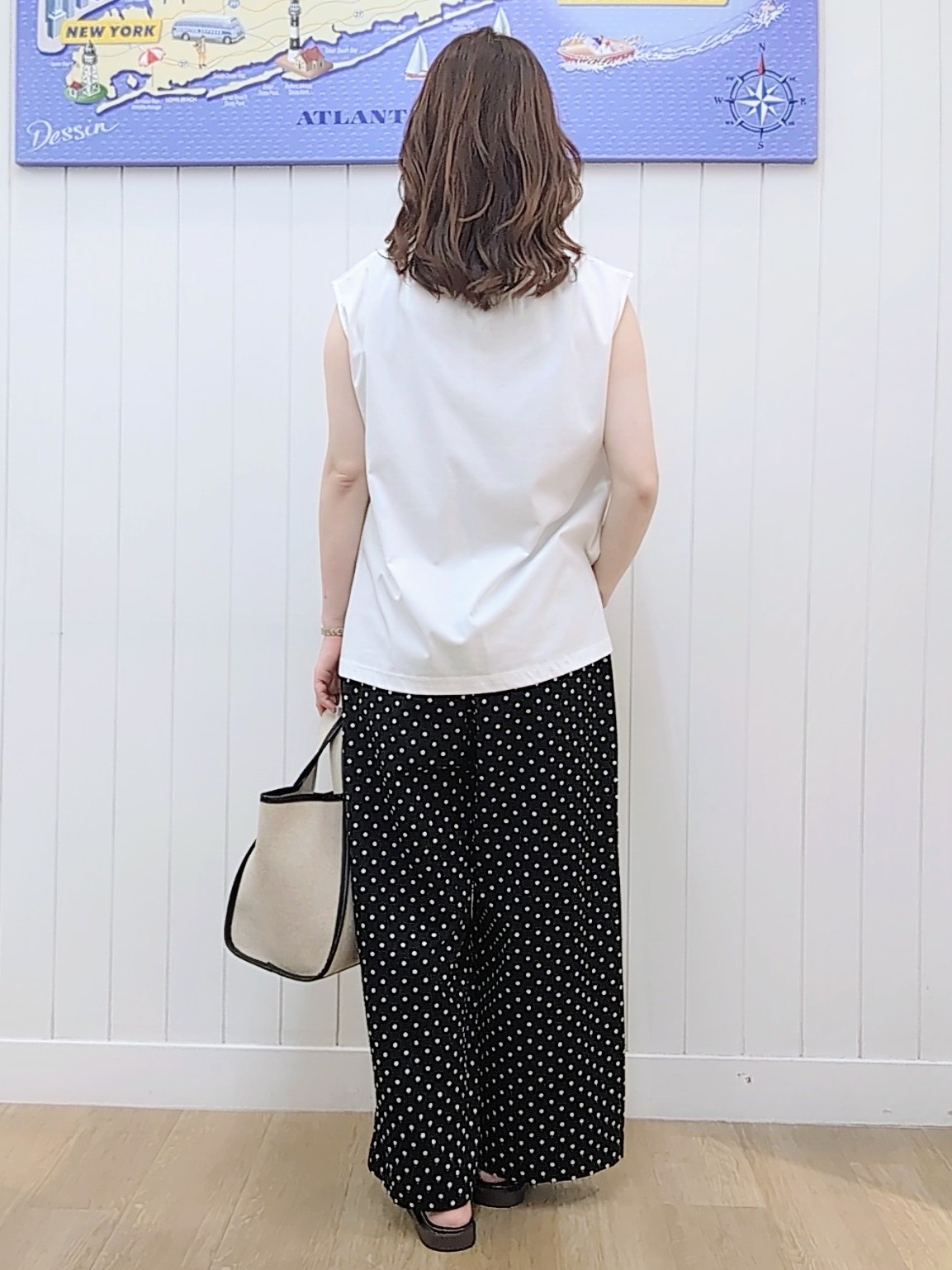 itoさんの「Dessin｜【接触冷感/UVカット】美光沢ノースリーブカットソー」を使ったコーディネート