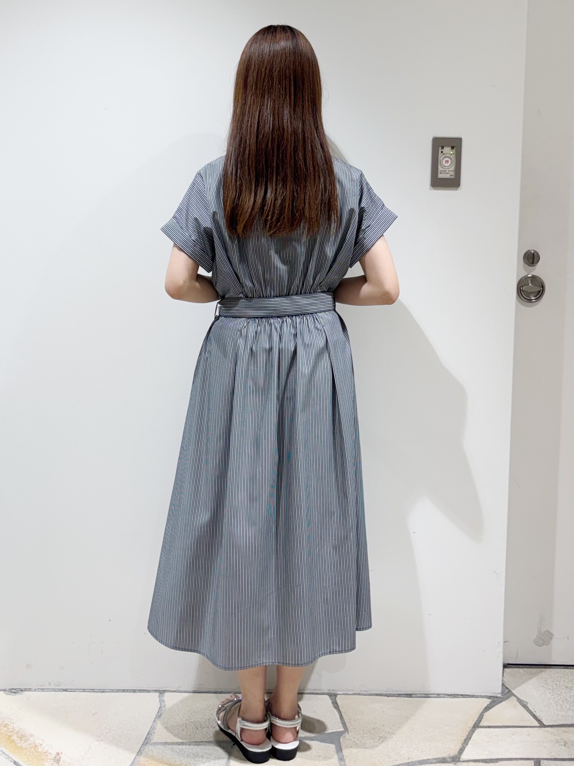 みあたんさんの「index｜【接触冷感／UV】ストライプタックシャツワンピース《洗濯機OK》」を使ったコーディネート