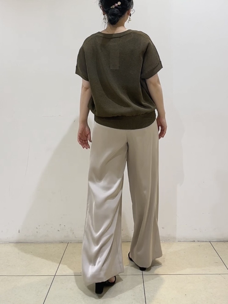 watanabeさんの「UNTITLED｜【洗える/清涼感】ドライタッチスリーブレスカーディガン」を使ったコーディネート