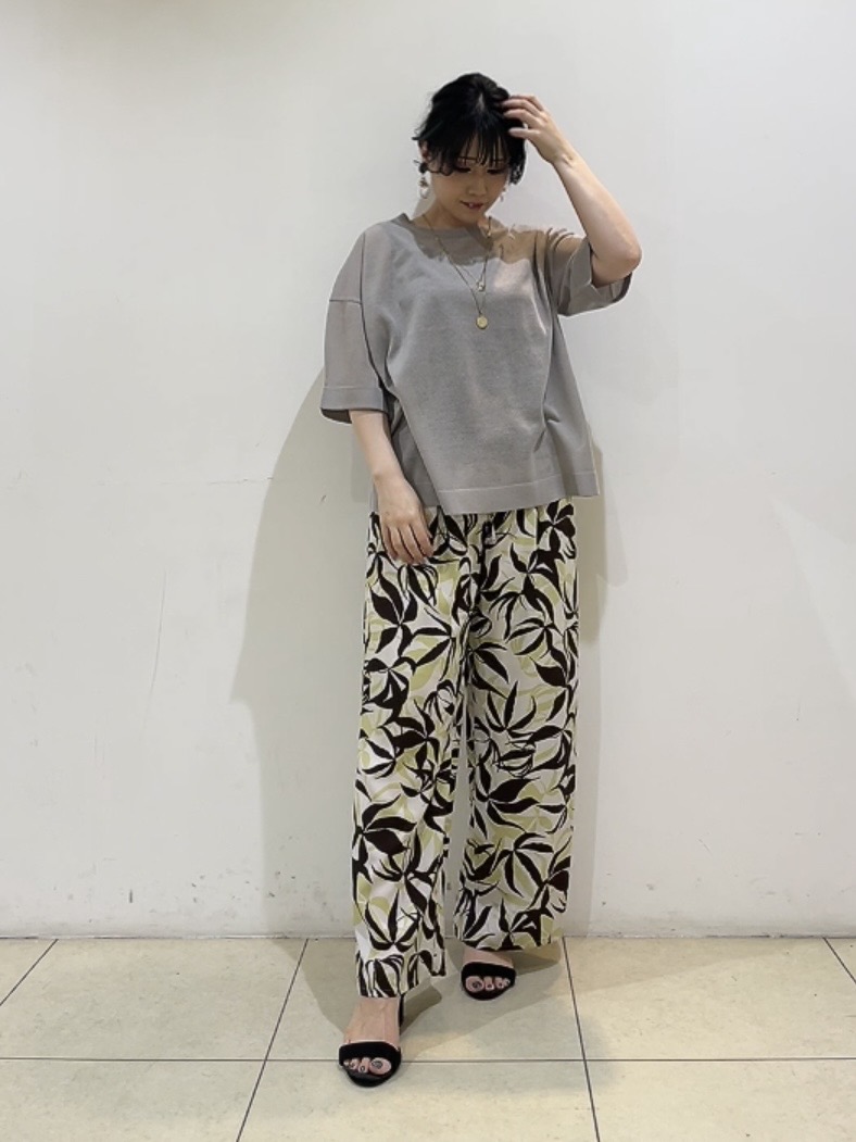watanabeさんの「UNTITLED｜【アンサンブル可/Tシャツ風/ゆったり】リラックスニットトップス」を使ったコーディネート