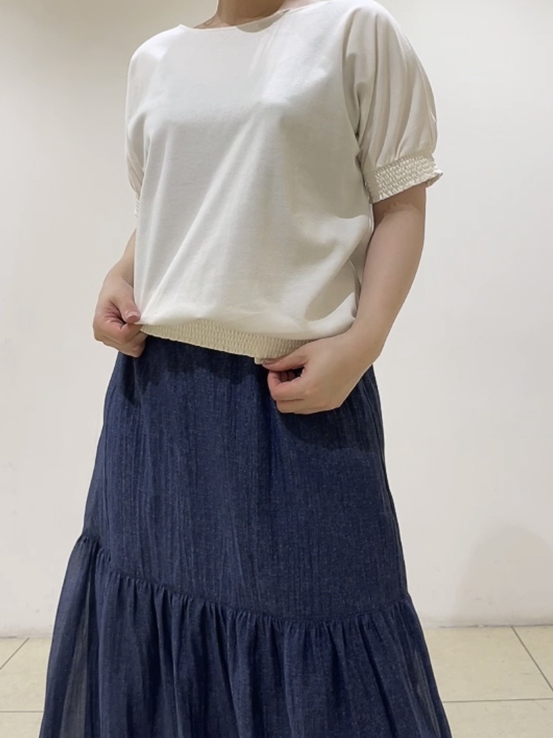 watanabeさんの「UNTITLED｜【接触冷感/汗染み防止/吸水速乾/UVカット】シャーリングプルオーバー」を使ったコーディネート