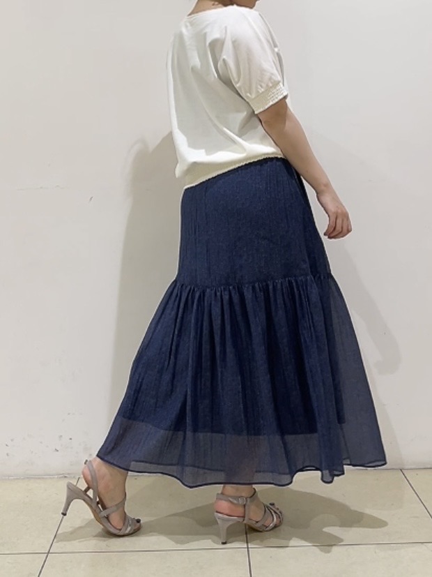 watanabeさんの「UNTITLED｜【接触冷感/汗染み防止/吸水速乾/UVカット】シャーリングプルオーバー」を使ったコーディネート