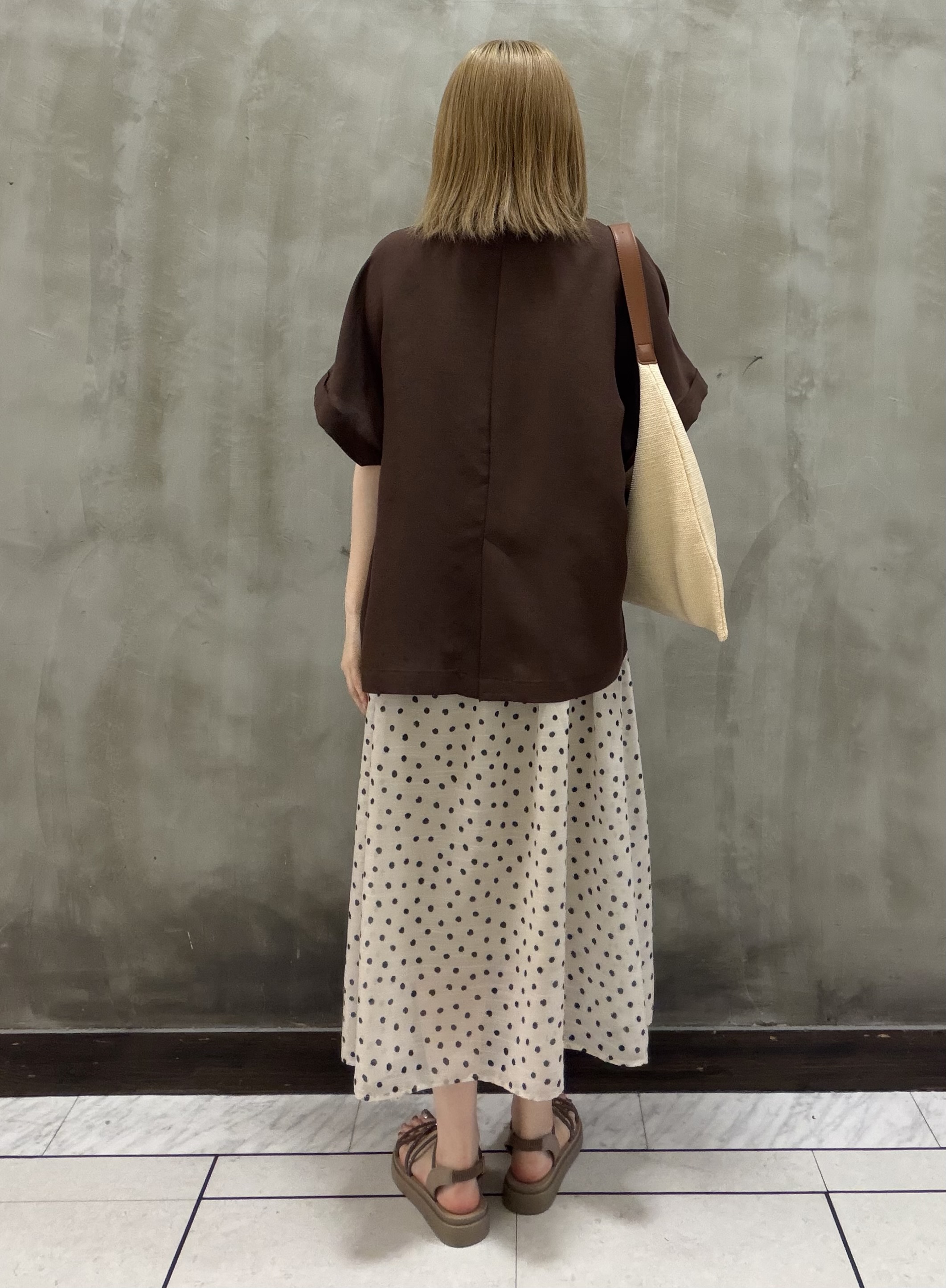 maiさんの「grove｜【洗濯機OK/SETUP可】シワになりにくいハーフスリーブジャケット」を使ったコーディネート