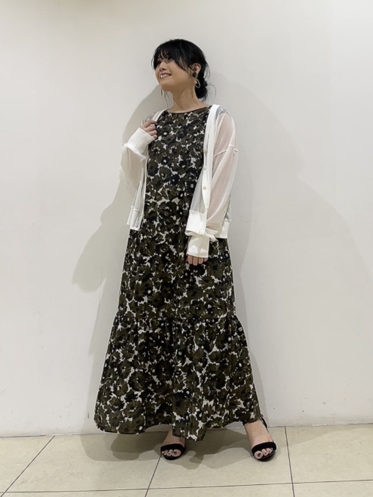 watanabeさんの「UNTITLED｜【7色展開/ゆったり/ショート丈】シアートリコットカーディガン」を使ったコーディネート