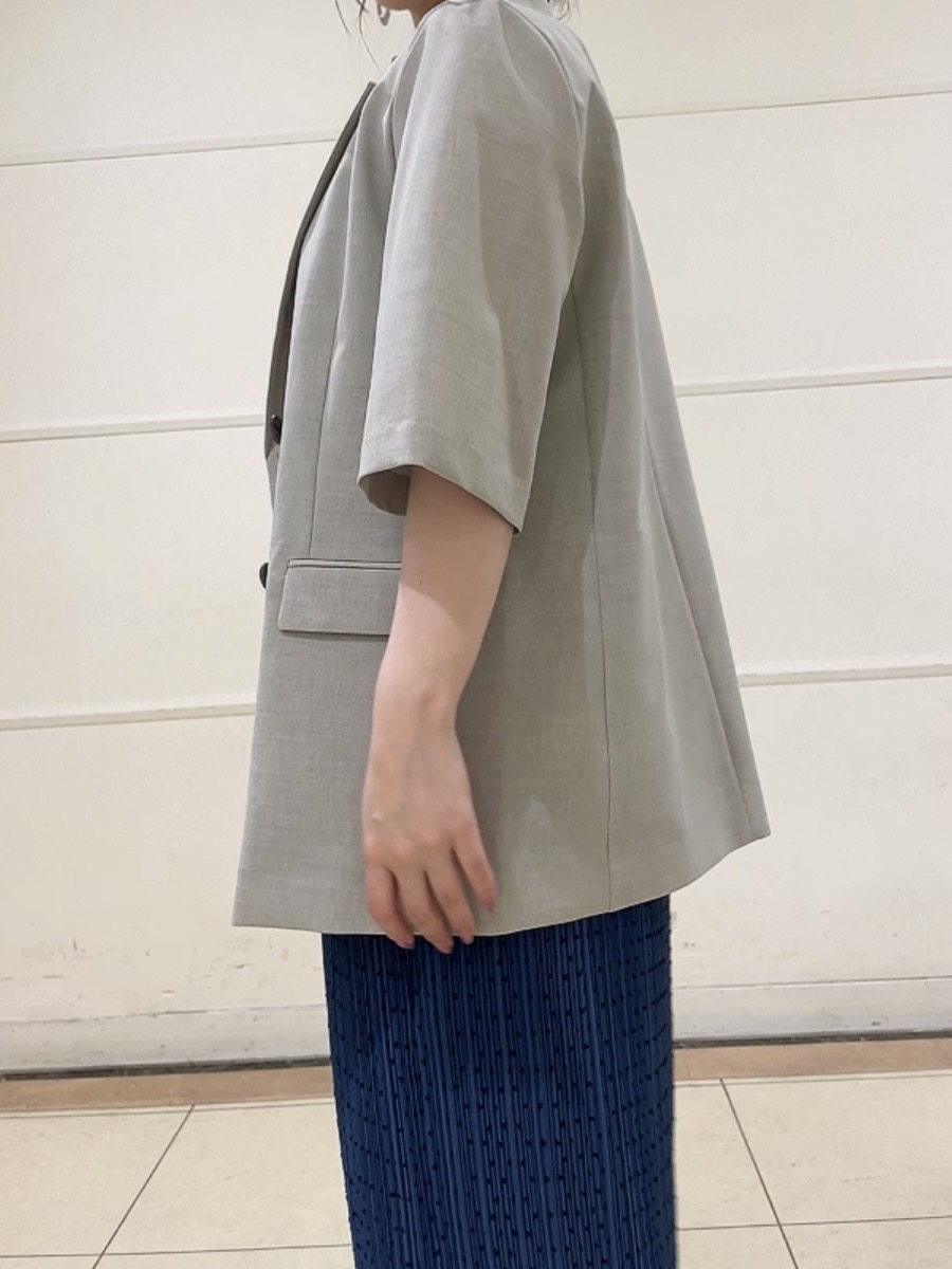watanabeさんの「UNTITLED｜【シワになりにくい/セットアップ可/接触冷感】ハーフスリーブジャケット」を使ったコーディネート