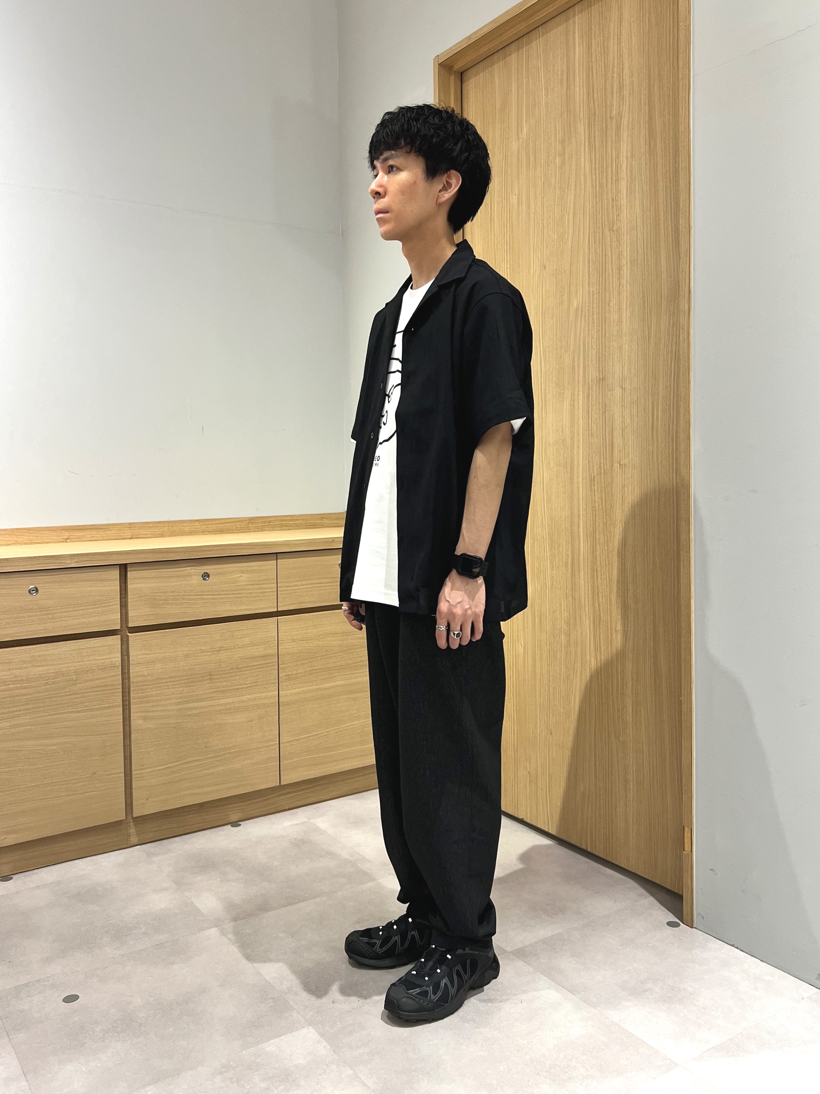 yutoさんの「TAKEO KIKUCHI｜【通気性】トリコットサッカー オープンカラー シャツ」を使ったコーディネート