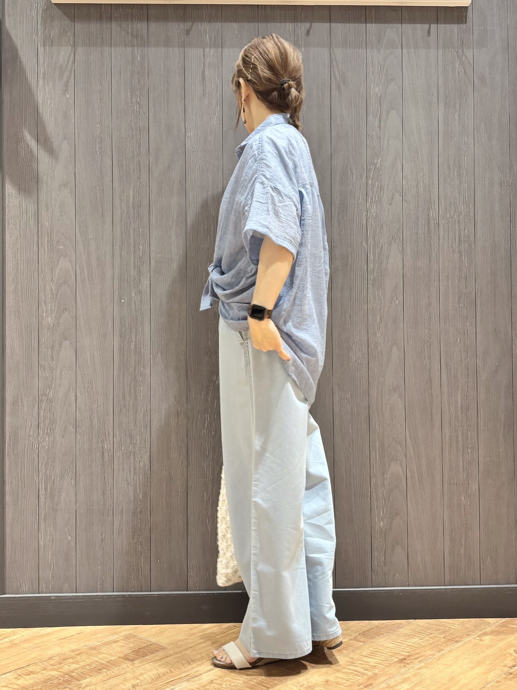 meiさんの「SHOO･LA･RUE｜ヒップがすっぽり隠れる やわらか5分袖シアーシャツ」を使ったコーディネート