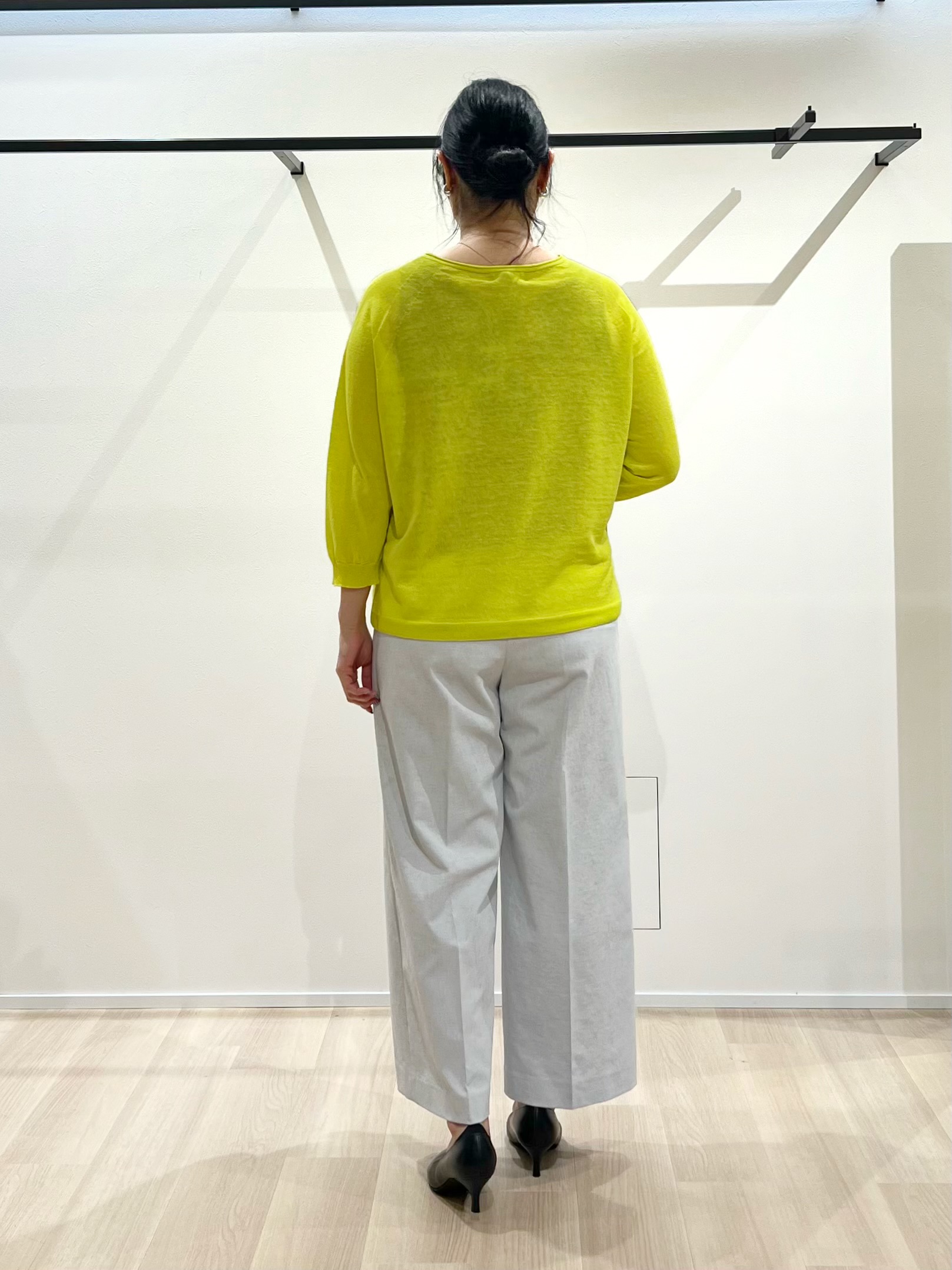 TOMOMIさんの「UNTITLED｜【ゆったり/リラクシー】リネンボートネックプルオーバー」を使ったコーディネート