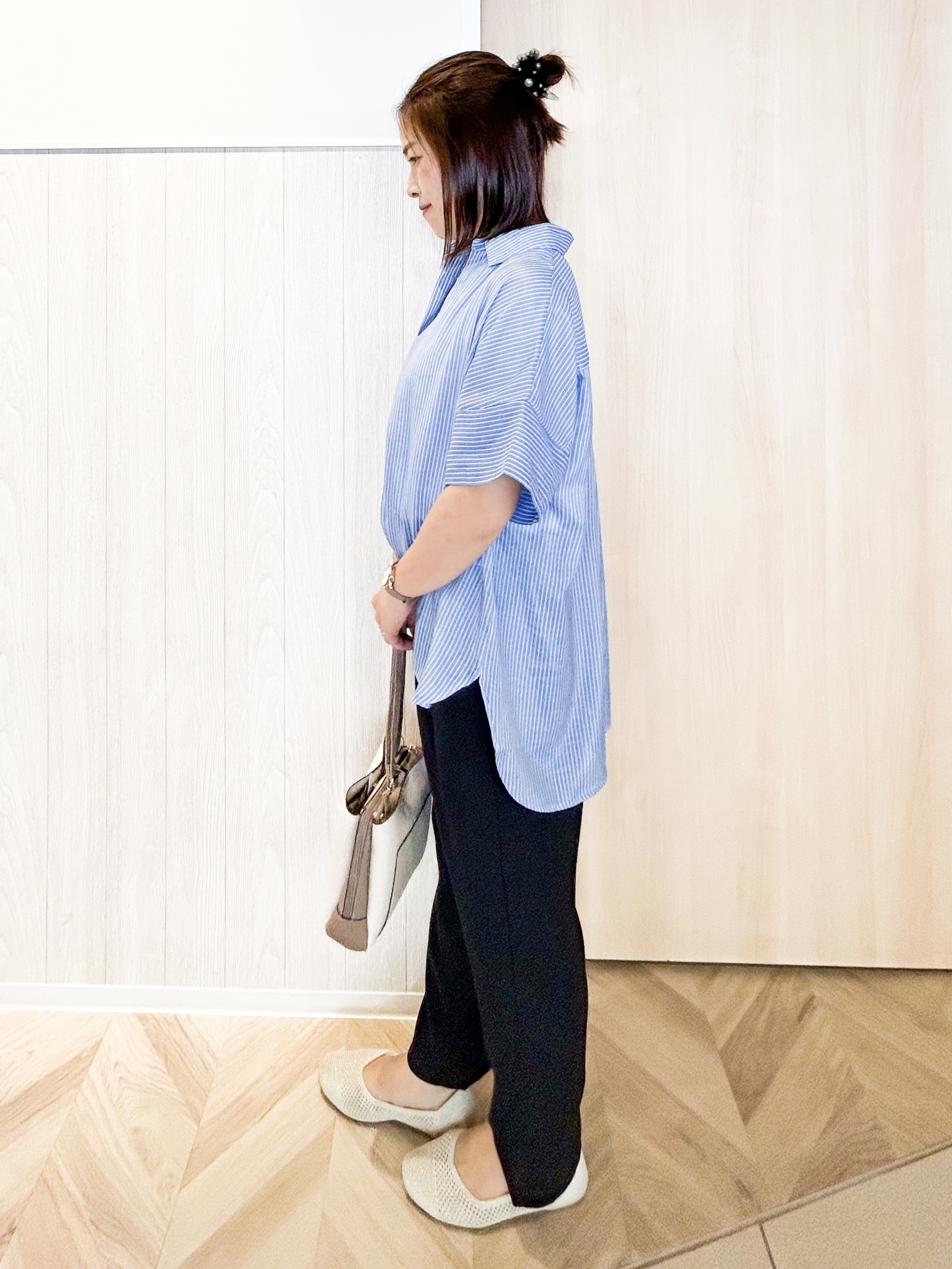 tomoさんの「SHOO･LA･RUE｜【2点セット/S-LL/洗濯機可】時短でコーデ決まる スラブスキッパーシャツ＋タンクトップ」を使ったコーディネート