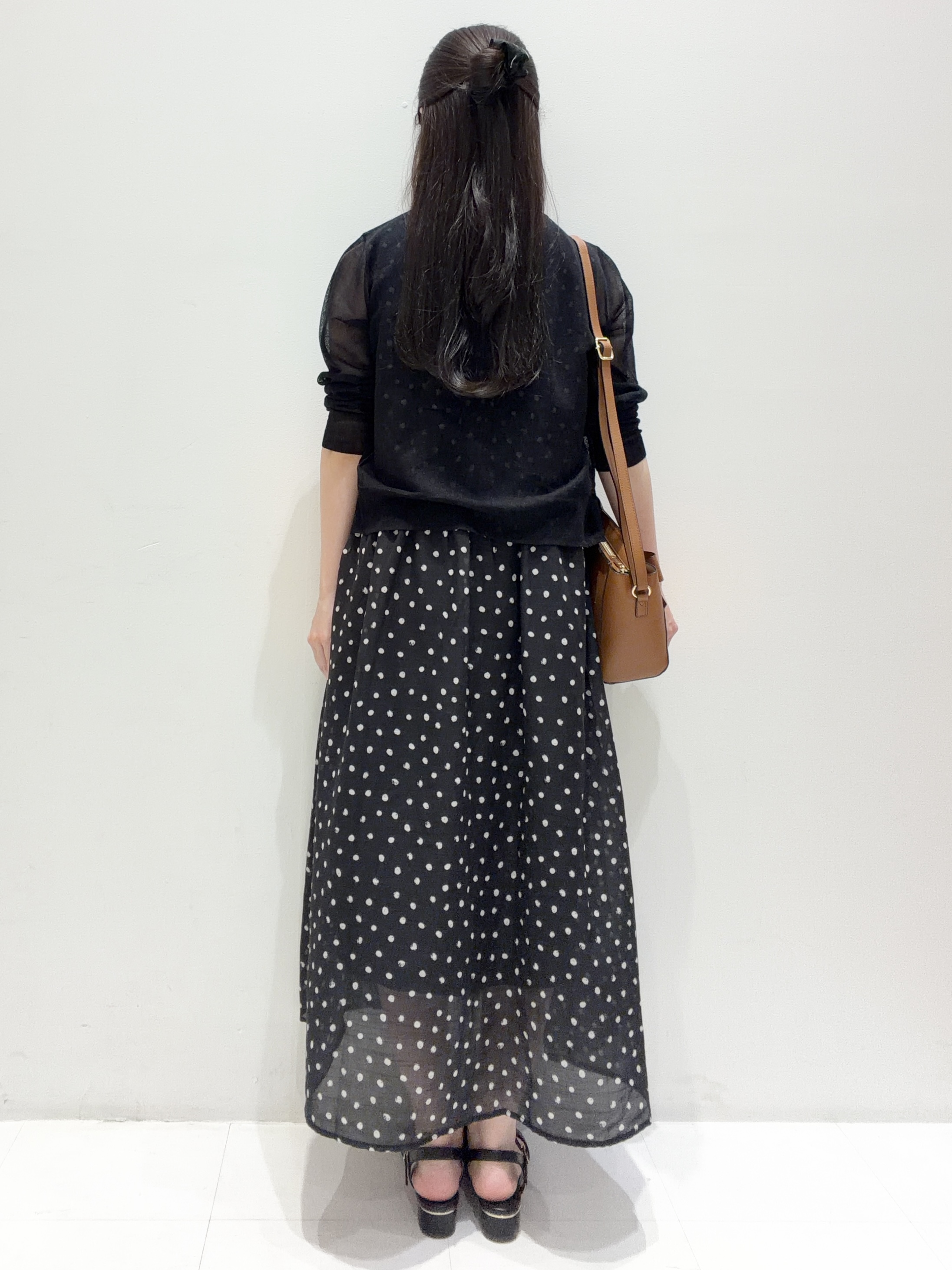 risaさんの「grove｜高評価！【洗える/名品】大人の透け感、シアーカーディガン」を使ったコーディネート