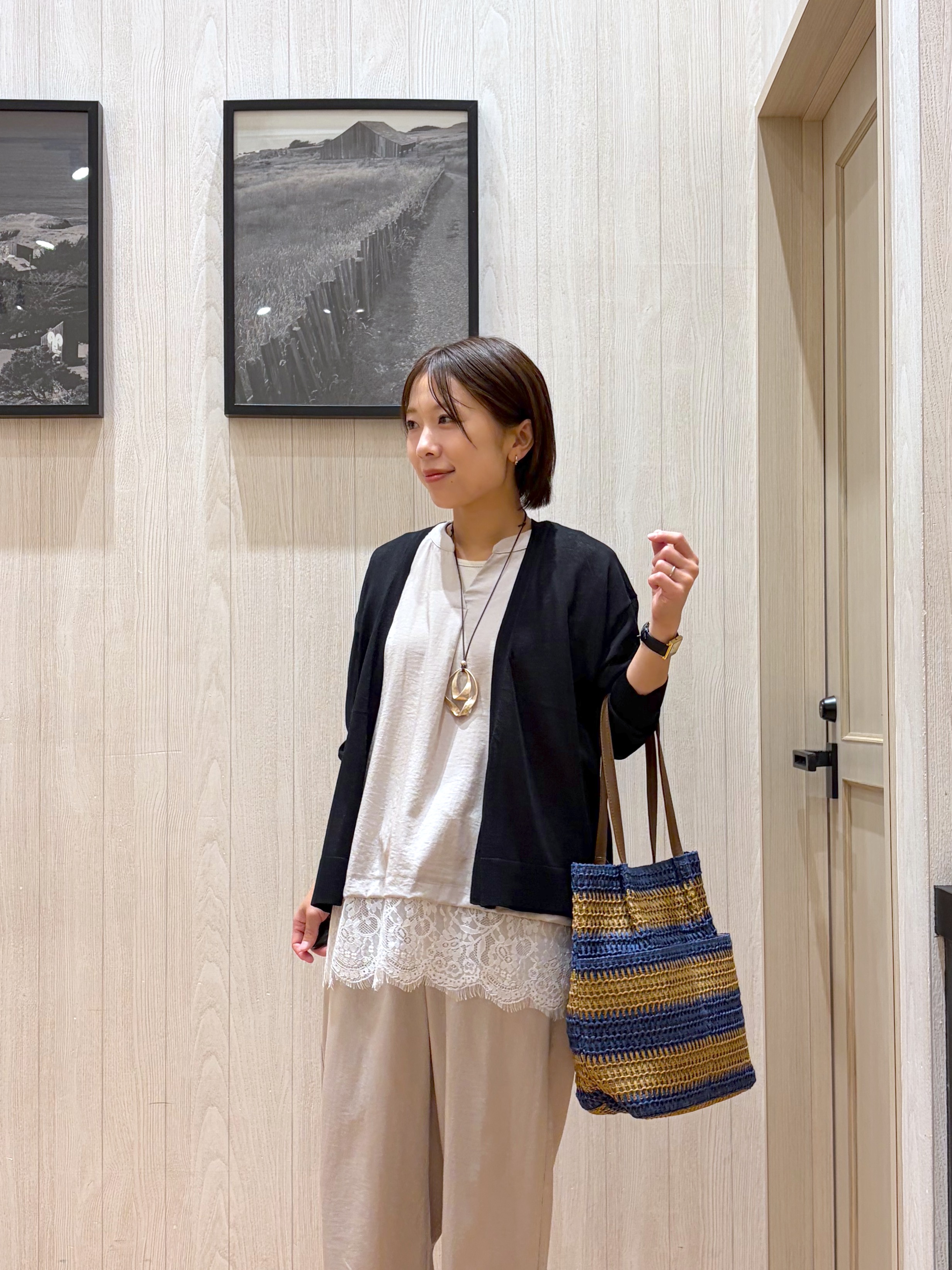 shirayuuuさんの「SHOO･LA･RUE｜【洗濯機可/S-LL】オンにもオフにも マルチに使えるボタンレスカーディガン」を使ったコーディネート