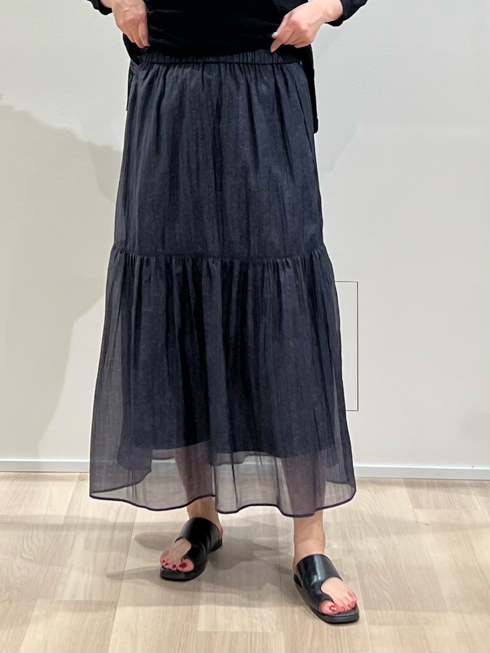 TOMOMIさんの「UNTITLED｜【ゆったり/リラクシー】リネンボートネックプルオーバー」を使ったコーディネート