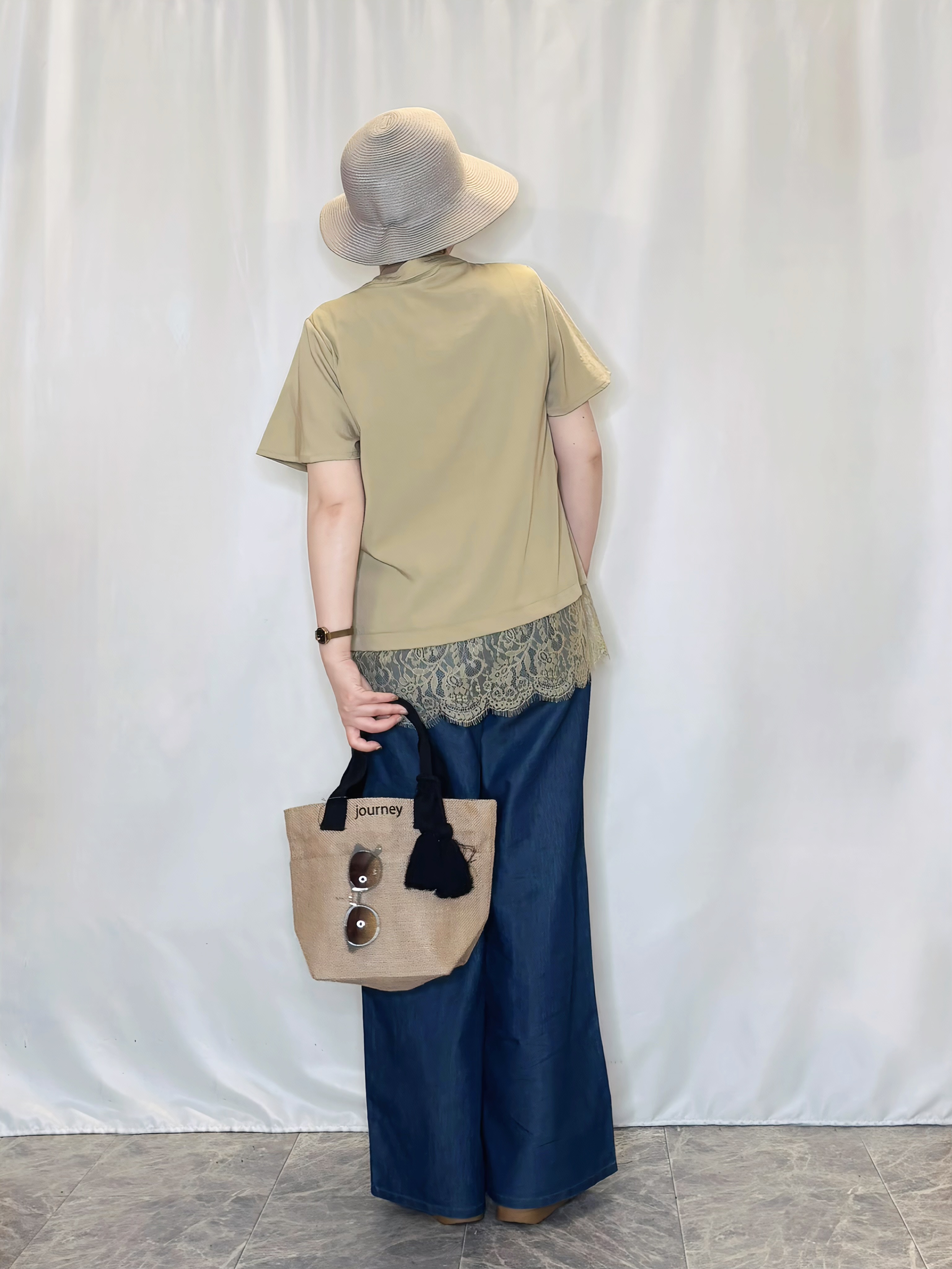 たみさんの「SHOO･LA･RUE｜【S-LL/洗濯機可】軽凛(かろりん) 楽に着られて上品 裾レーススキッパーブラウス」を使ったコーディネート