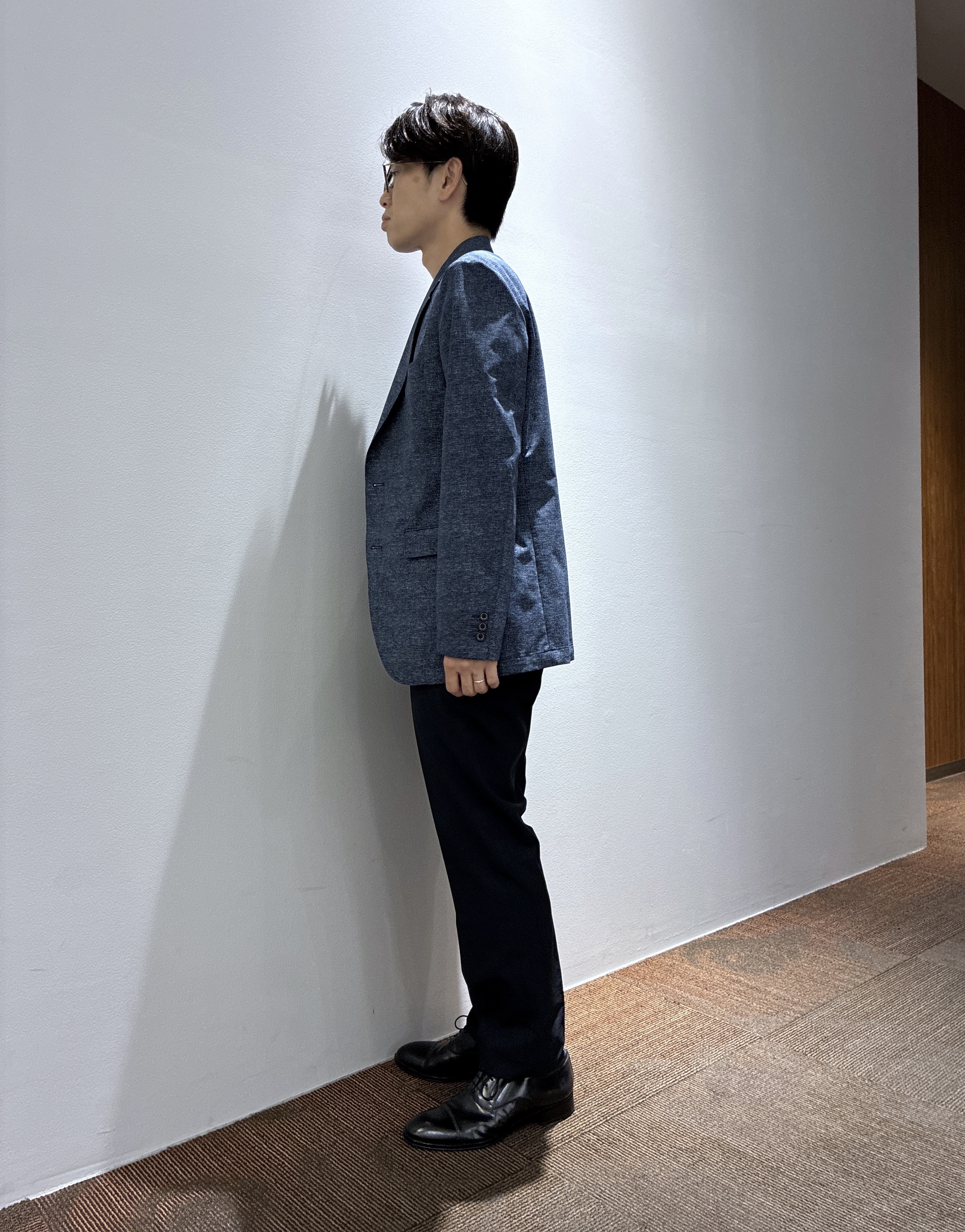 わいずみさんの「TAKEO KIKUCHI｜【抗菌防臭】COOL DOTS（R）ドビープリント ジャケット」を使ったコーディネート