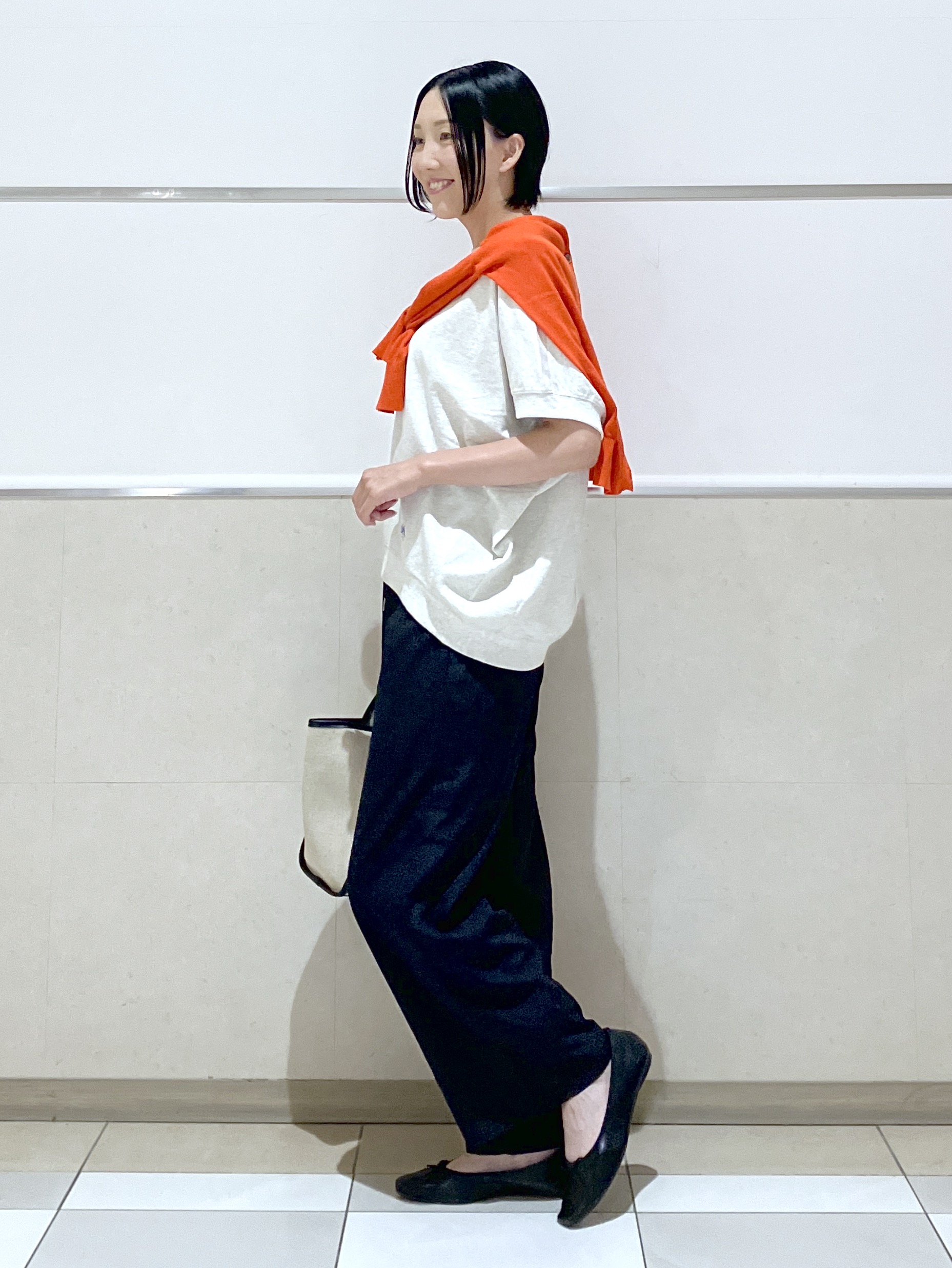 eriko さんの「Dessin｜【洗える】ミニ裏毛ドルマンスリーブプルオーバー」を使ったコーディネート