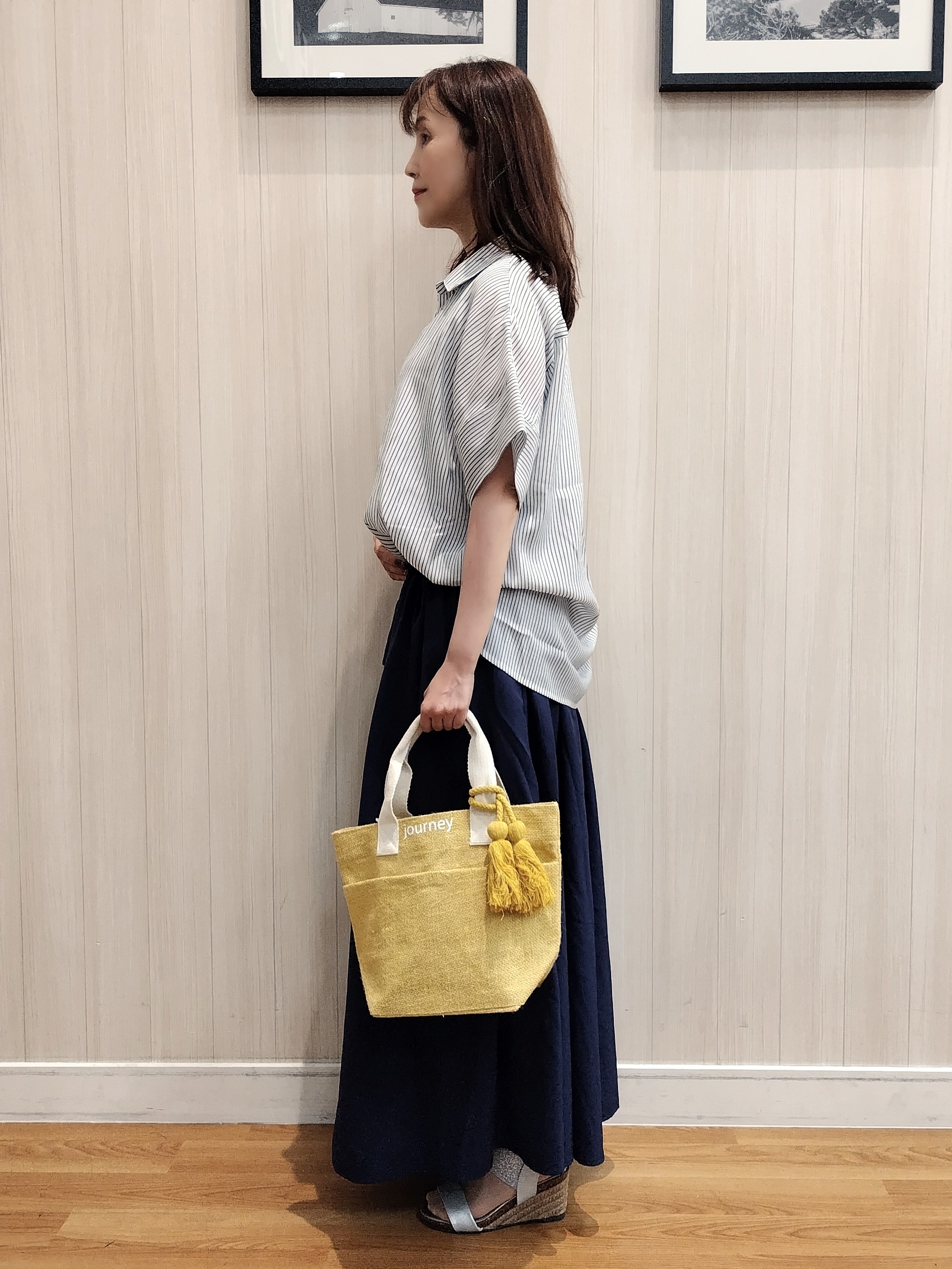 yseさんの「SHOO･LA･RUE｜【2点セット/S-LL/洗濯機可】時短でコーデ決まる スラブスキッパーシャツ＋タンクトップ」を使ったコーディネート