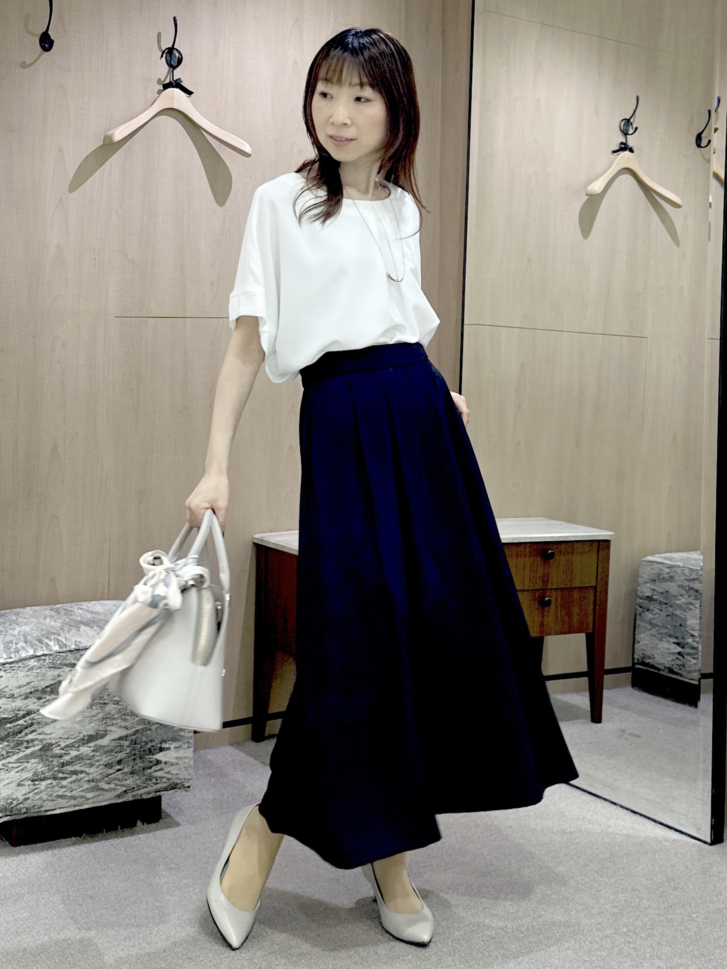 Miwaさんの「UNTITLED｜【セットアップ可/UVカット/前後2WAY】リラクシーフレンチスリーブブラウス」を使ったコーディネート