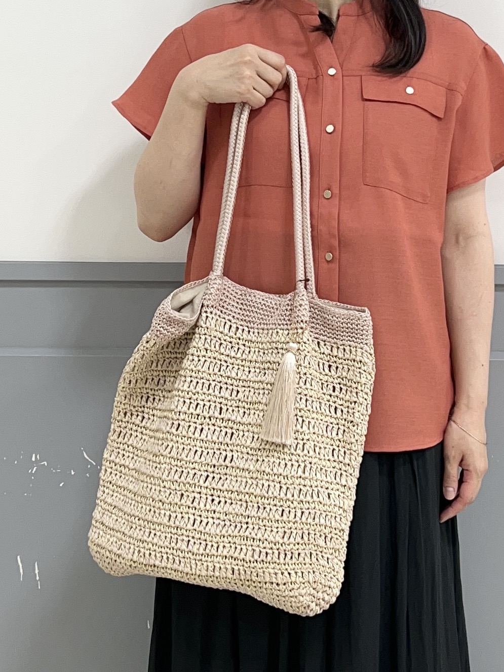 yuuさんの「grove｜【洗濯機OK/SETUP可】シワになりにくい、フレアスリーブブラウス」を使ったコーディネート