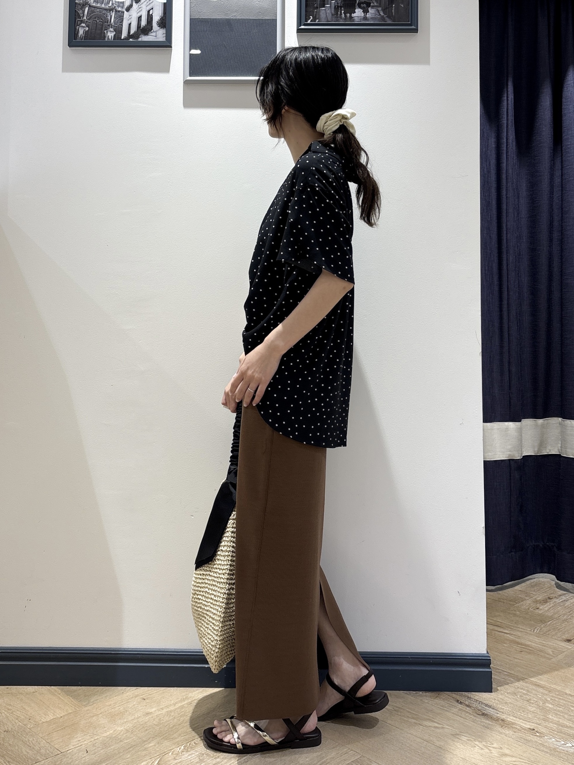 ayakaさんの「grove｜【洗濯機◎】さらっと着映える、バックデザインブラウス」を使ったコーディネート