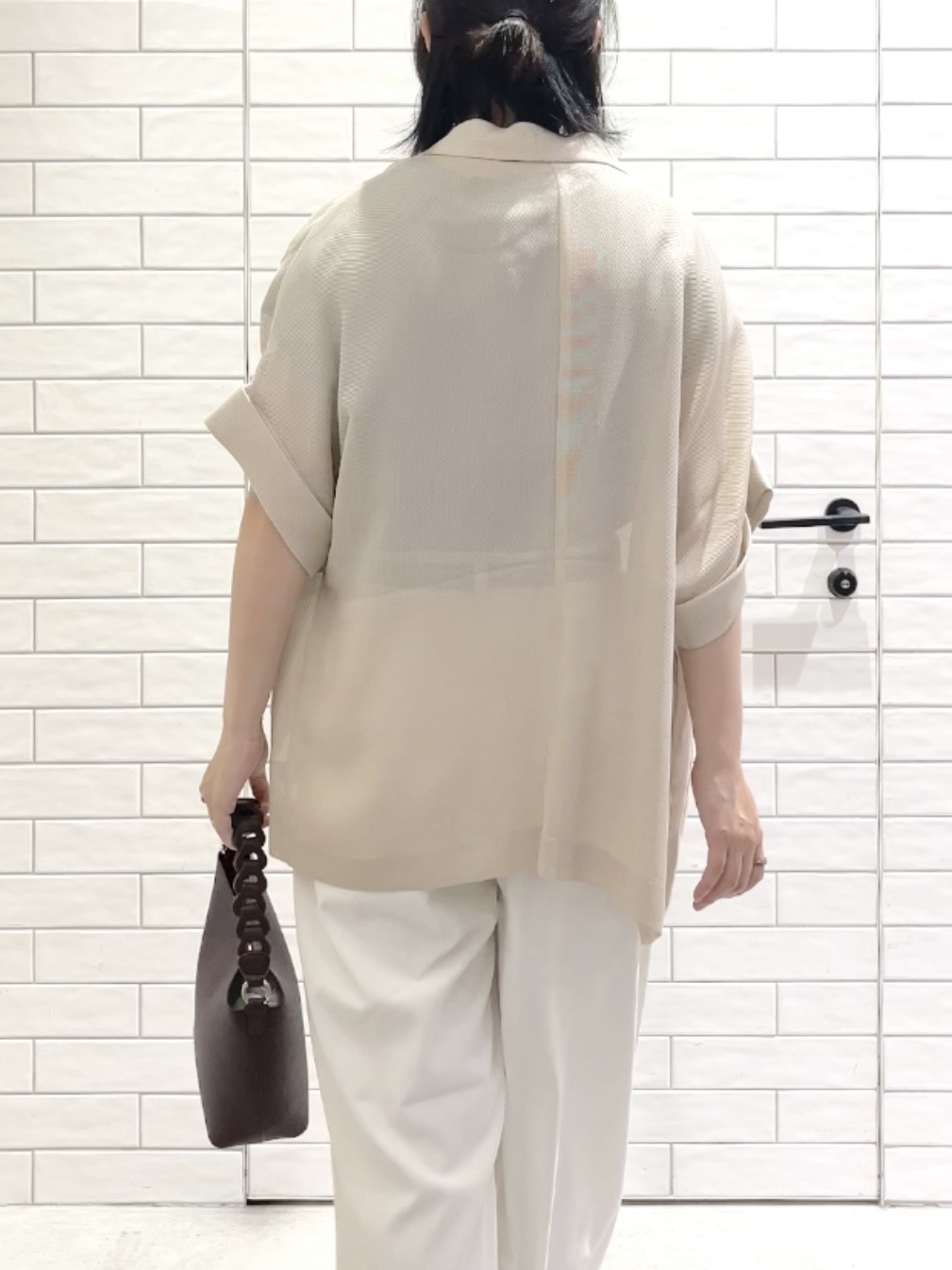 しおりさんの「OPAQUE.CLIP｜メッシュテーラードジャケット【洗濯機OK】」を使ったコーディネート