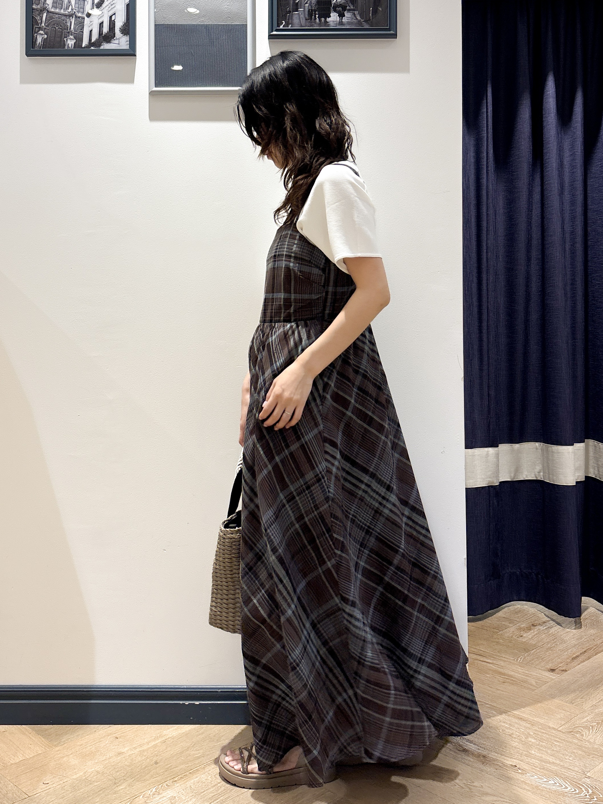 ayakaさんの「grove｜【シリーズ累計36万枚！名品ニット】やわらかドライタッチ ドルマンニット」を使ったコーディネート