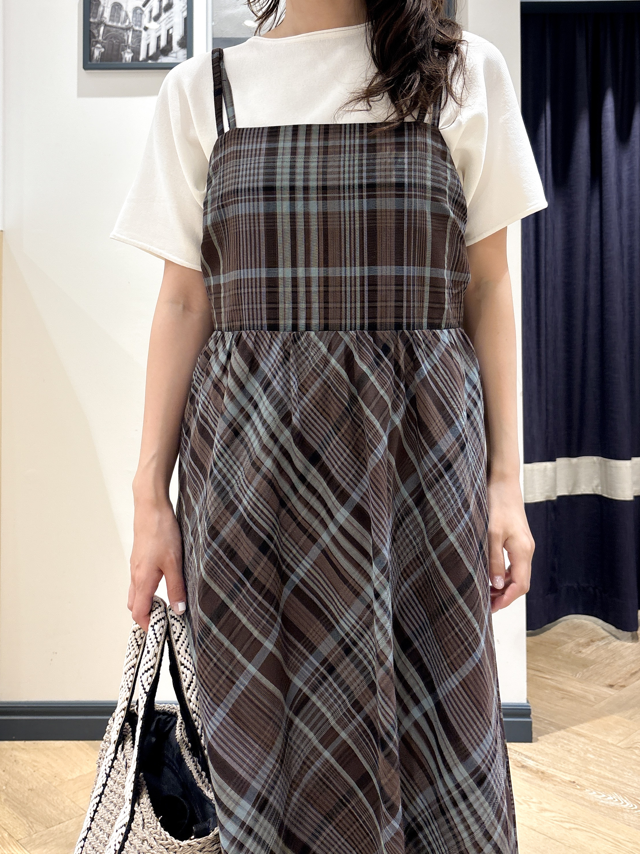 ayakaさんの「grove｜【シリーズ累計36万枚！名品ニット】やわらかドライタッチ ドルマンニット」を使ったコーディネート