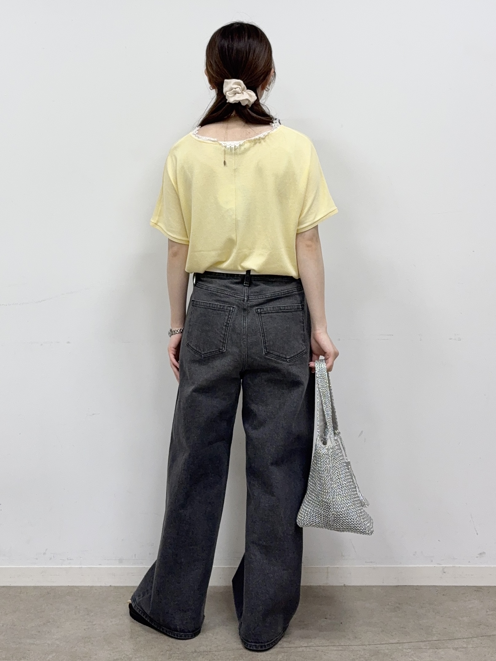 mikiさんの「Reflect｜【二の腕カバー／手洗い可】ネックレース フレンチスリーブニット」を使ったコーディネート