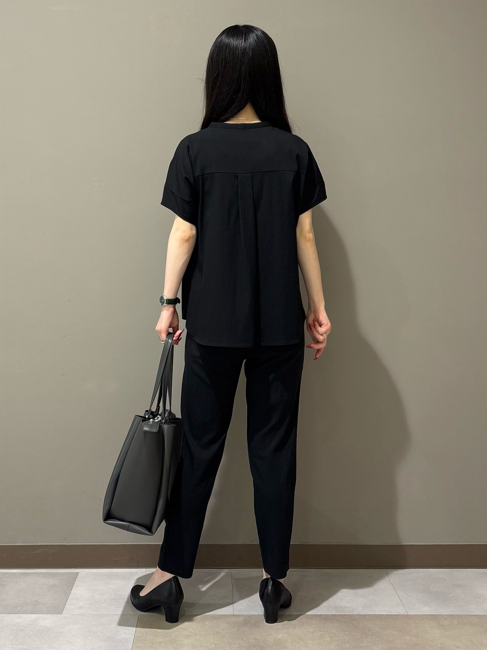 KEIKOさんの「INDIVI｜【洗える／多機能／SETUP可】着る日傘ダブルジャケット」を使ったコーディネート